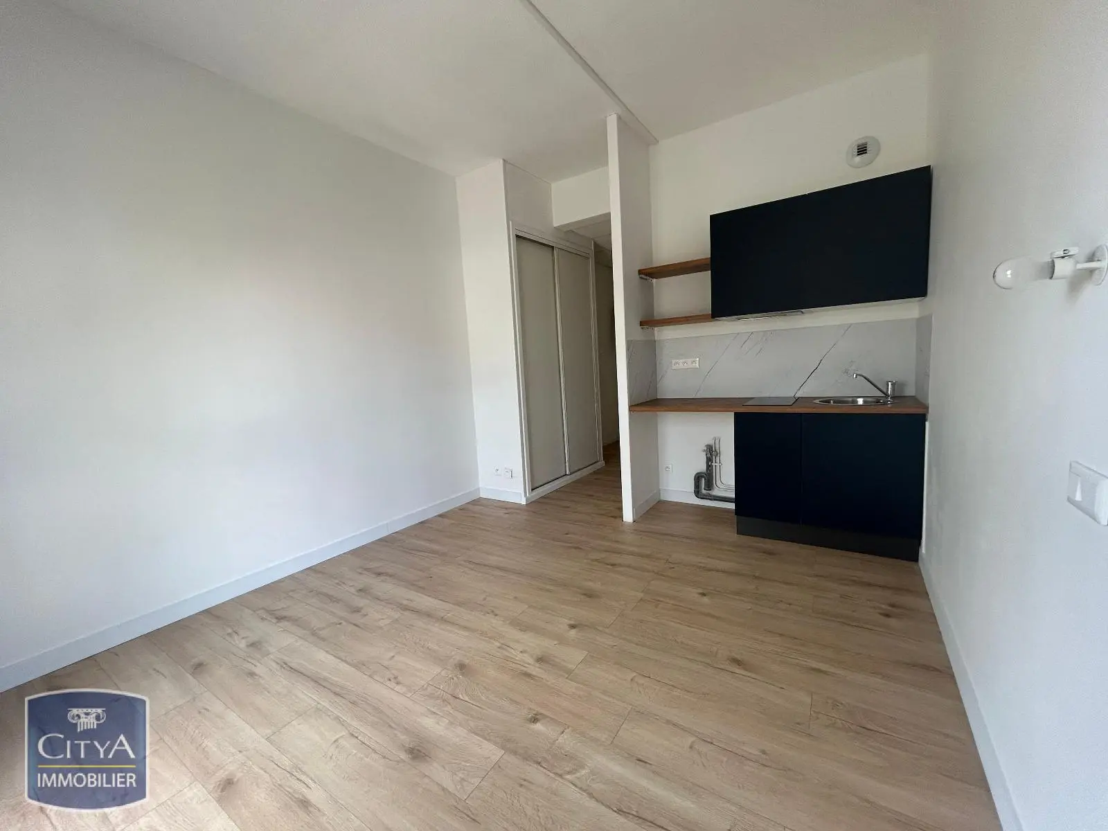Photo 3 Appartement 1 pièce 21.47m²
