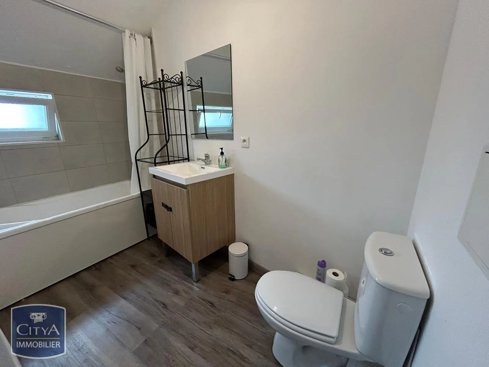 Photo 8 Appartement 1 pièce 9.89m²