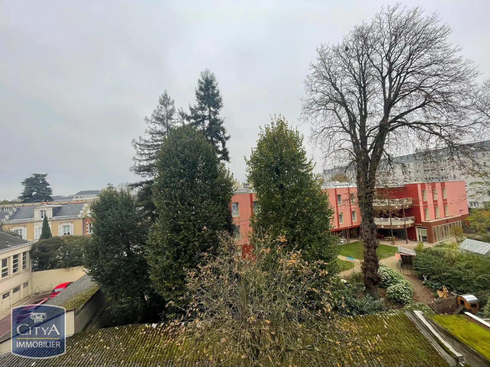 A LOUER GRAND T3 BOLLEE