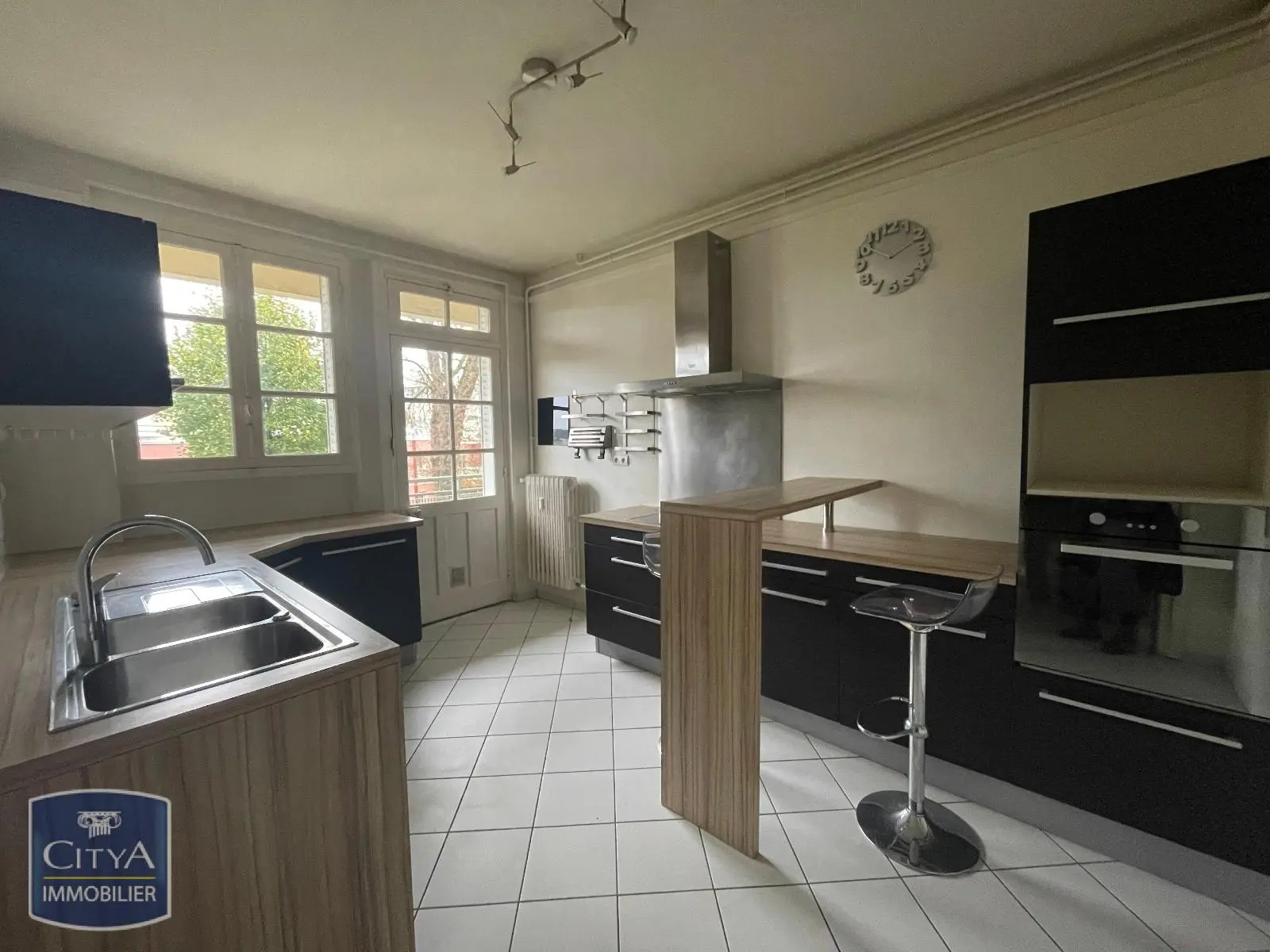 A LOUER GRAND T3 BOLLEE