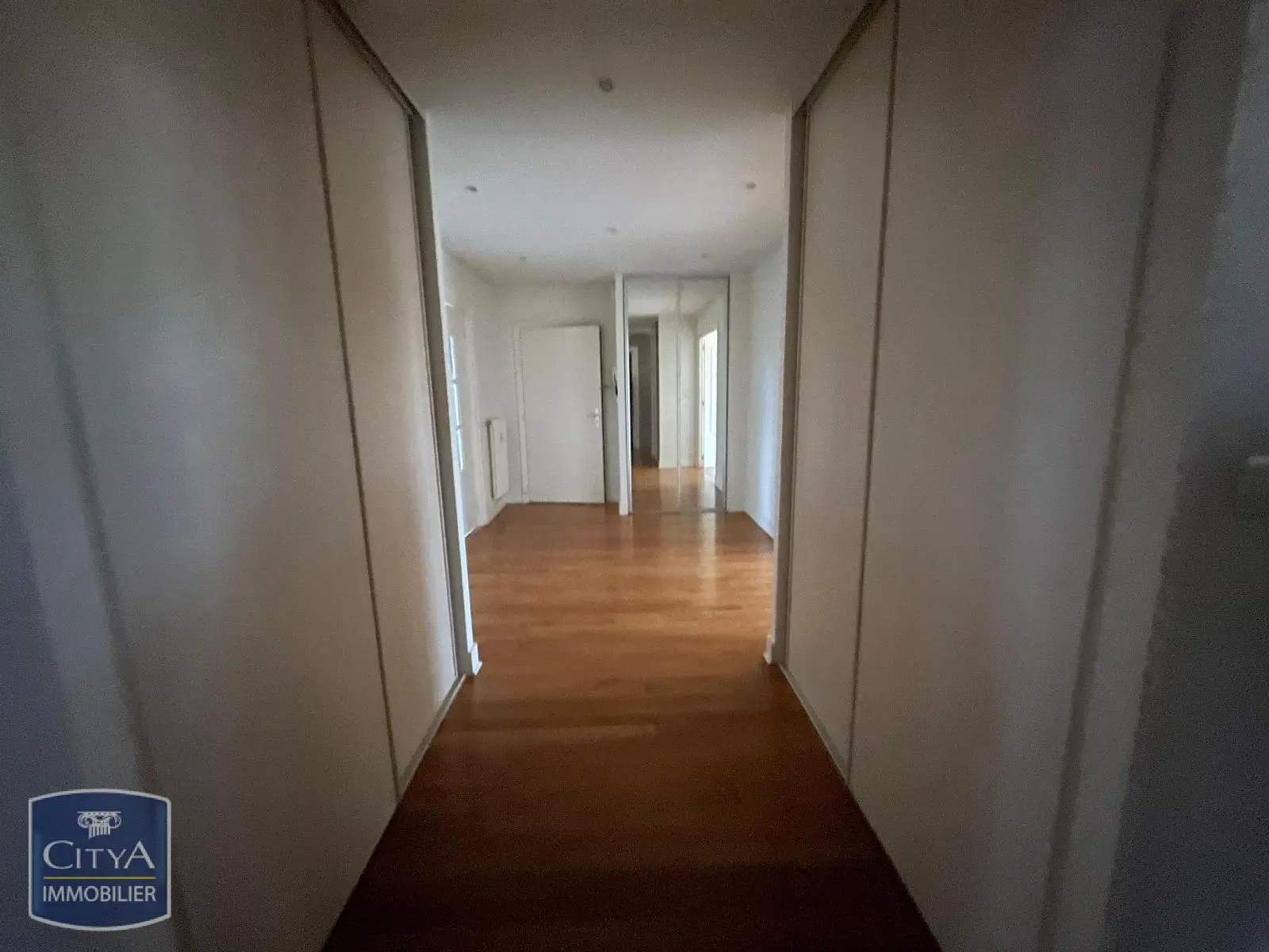 A LOUER GRAND T3 BOLLEE