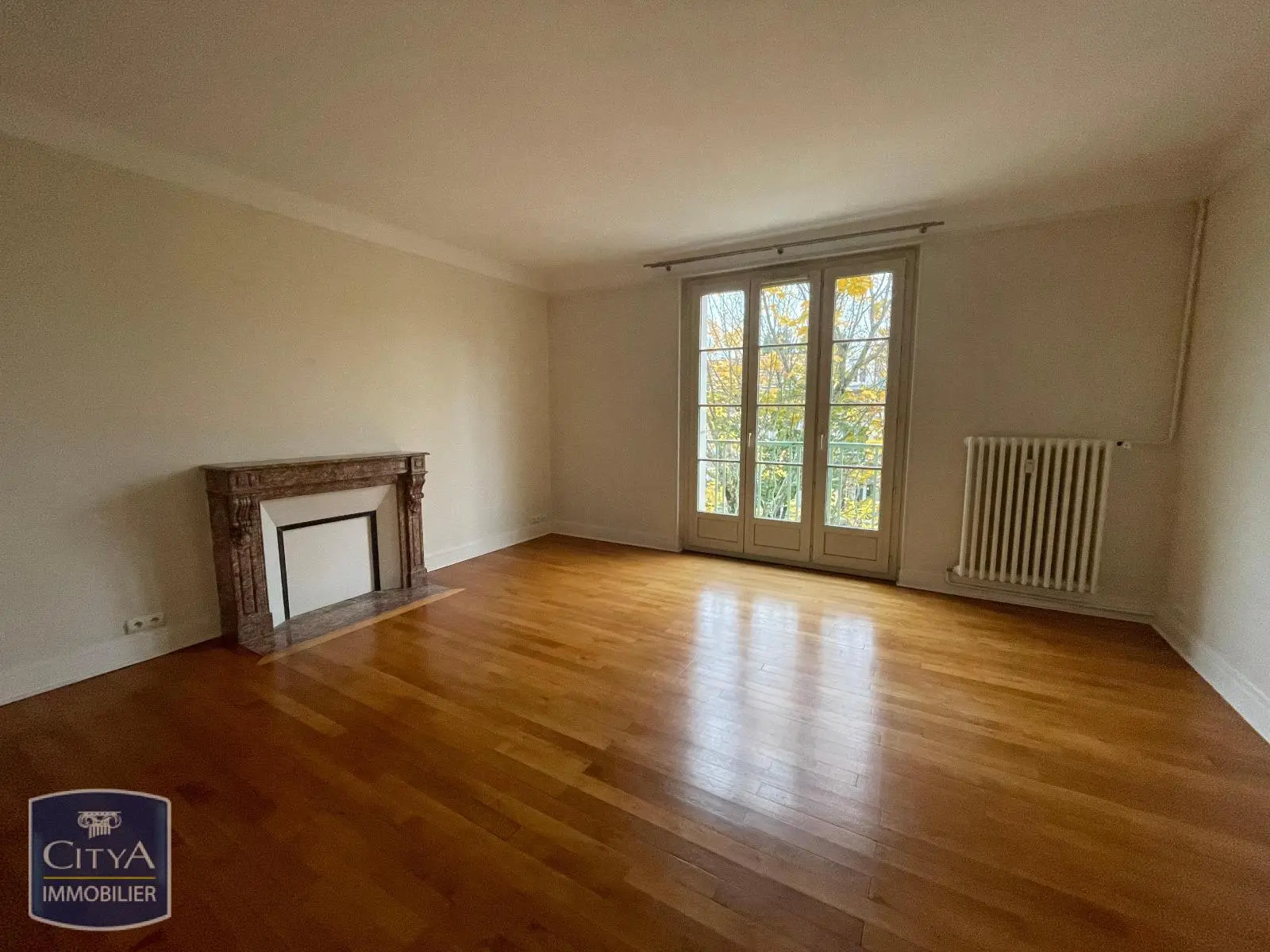 A LOUER GRAND T3 BOLLEE