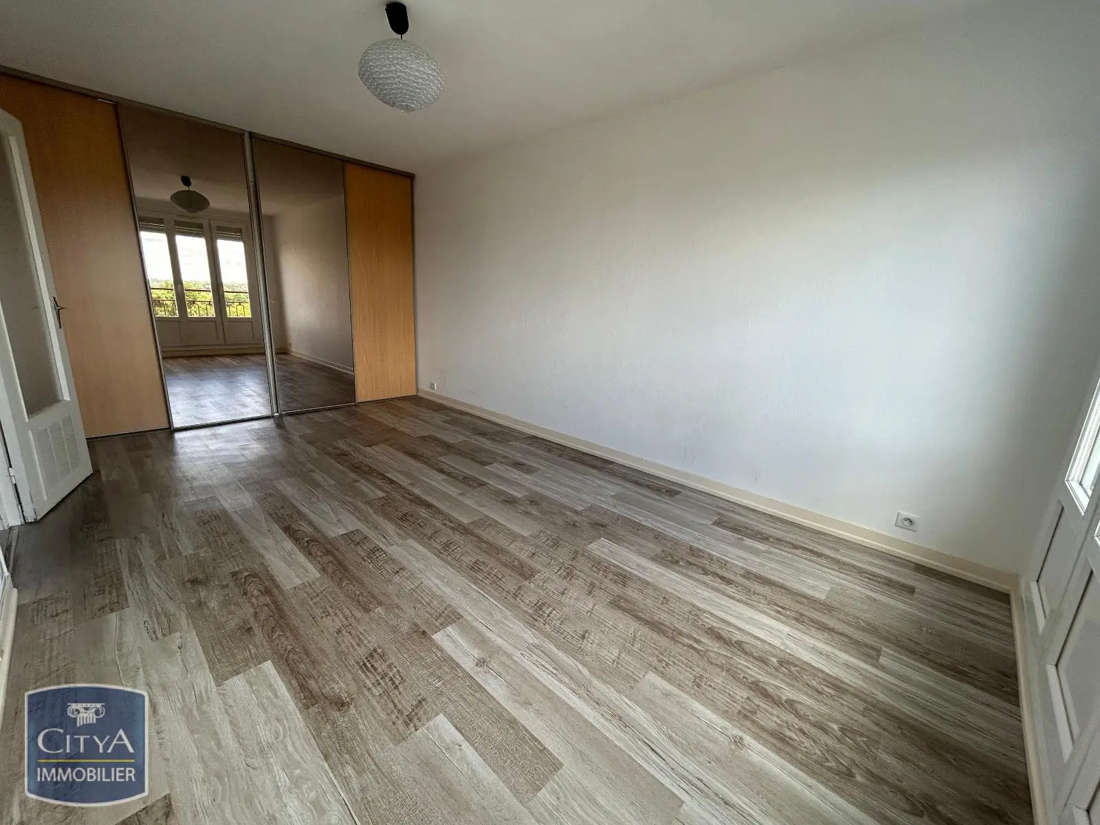 Photo 4 Appartement 1 pièce 30.24m²