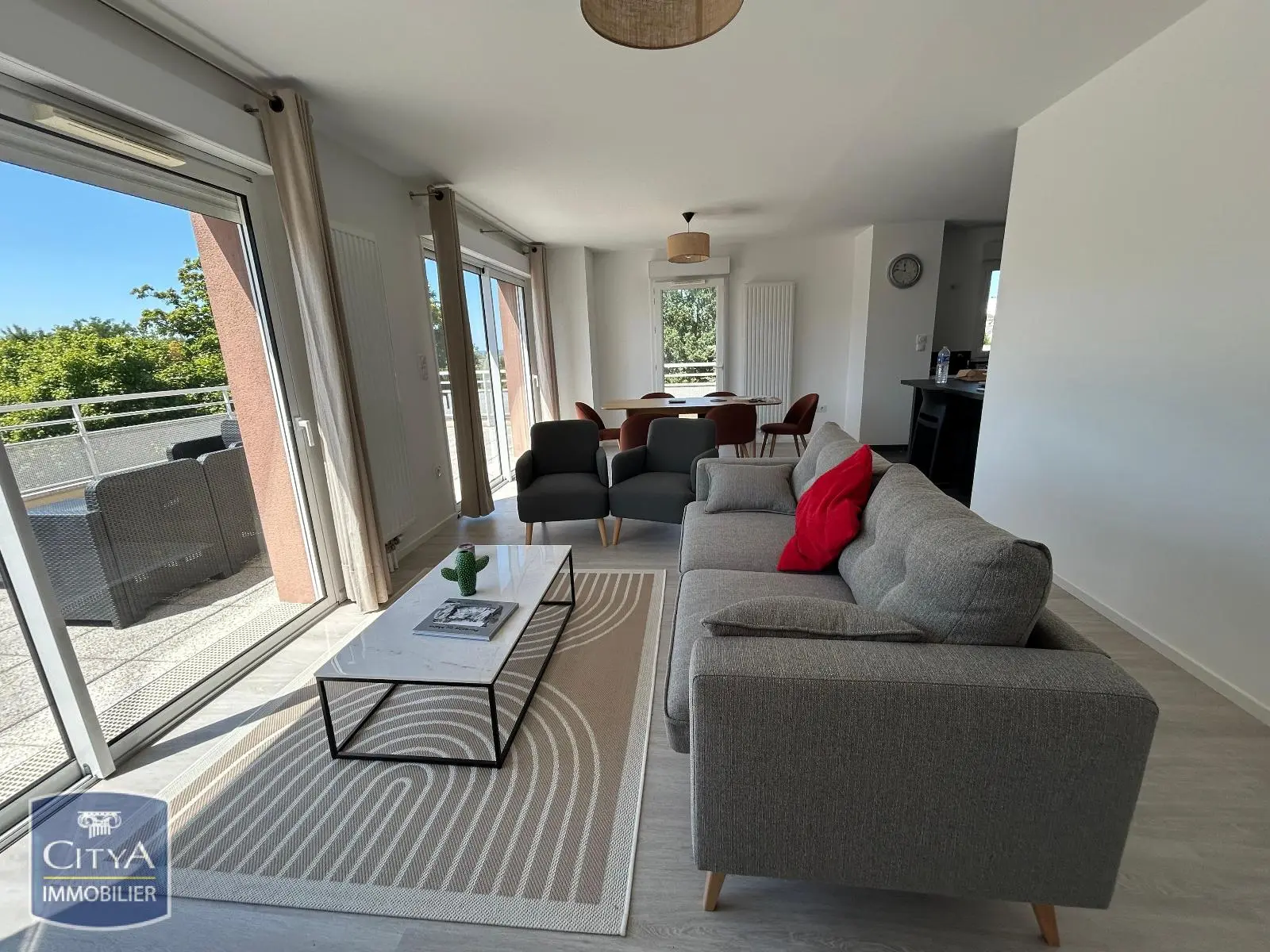 Photo 1 Appartement 4 pièces 112m²