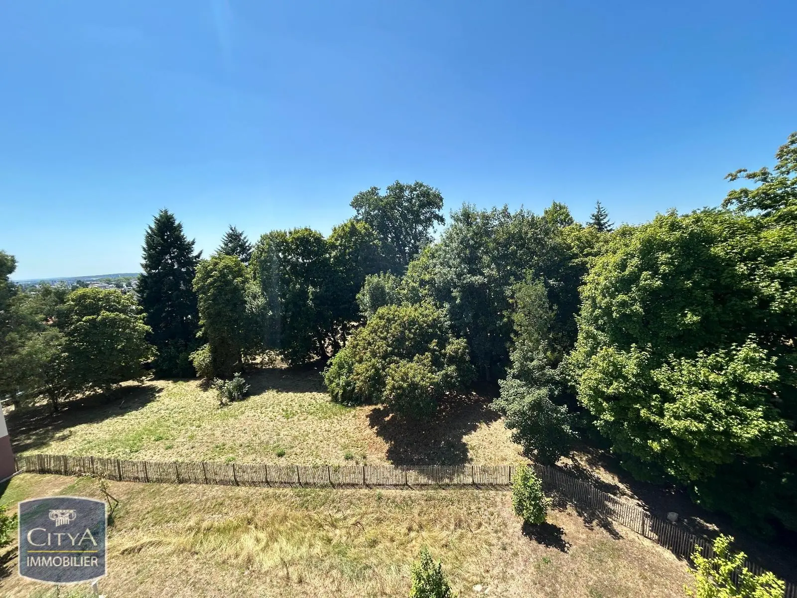 T4 MEUBLE MODERNE RECENT TERRASSE 65M2