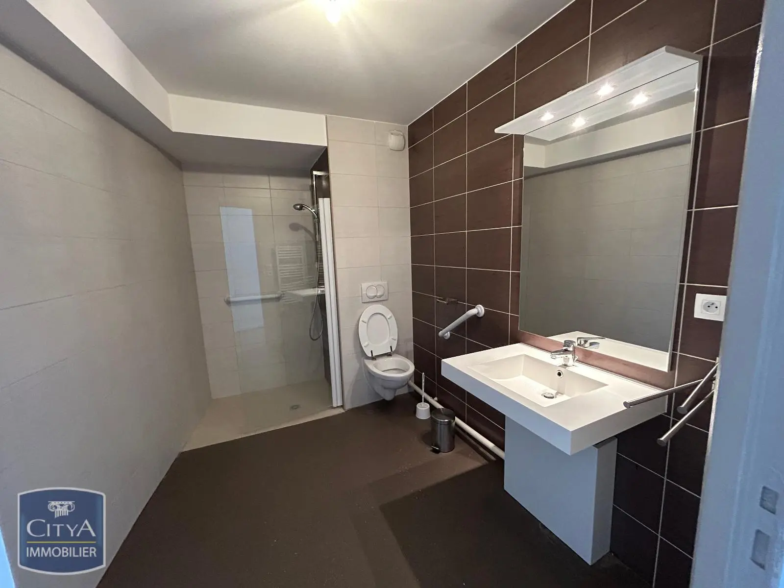 Photo 6 Appartement 1 pièce 41.7m²