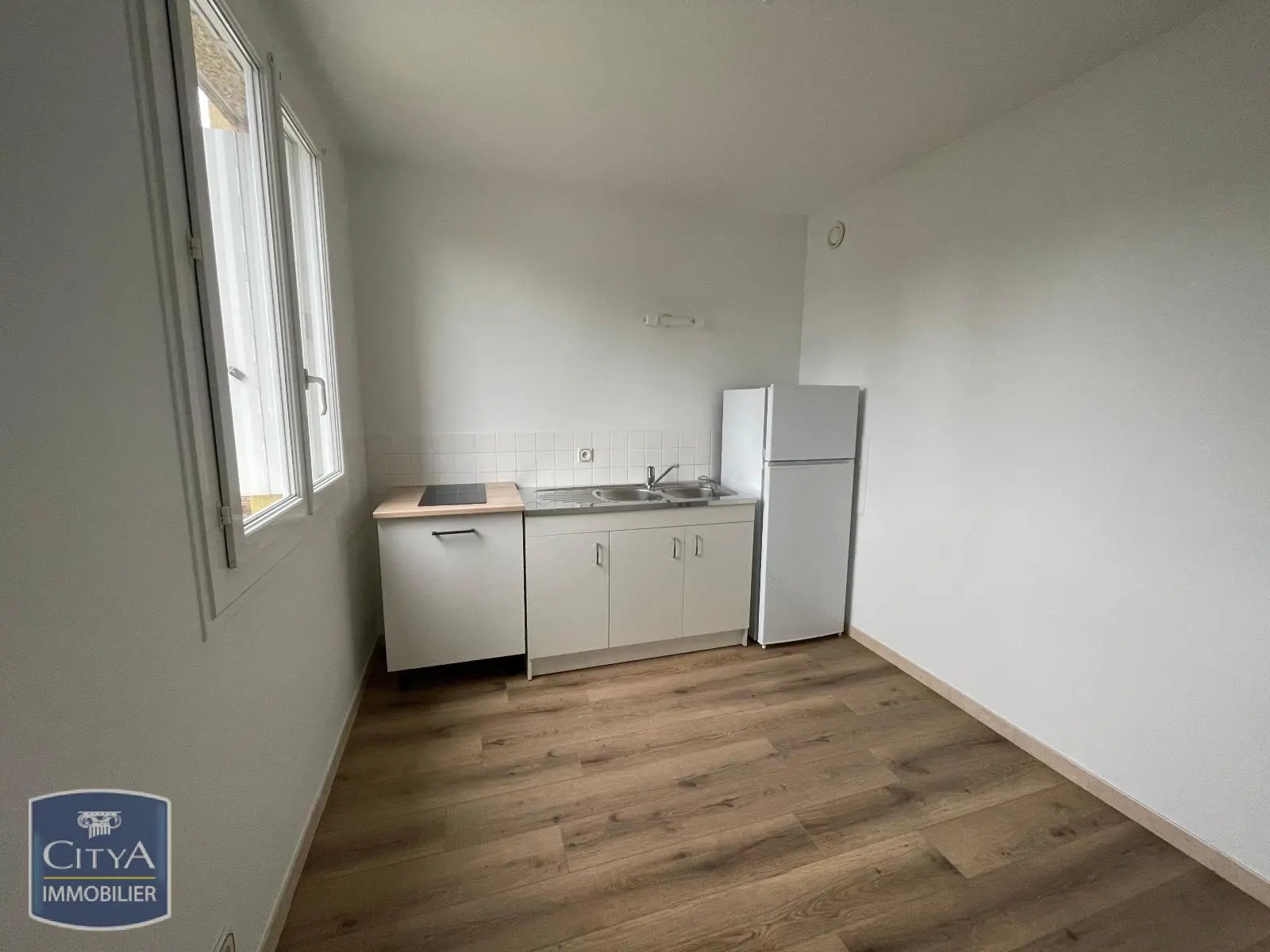 Photo 1 Appartement 1 pièce 29.9m²