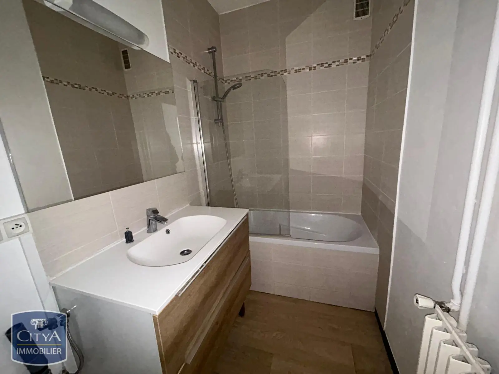 A LOUER T4 HYPER CENTRE