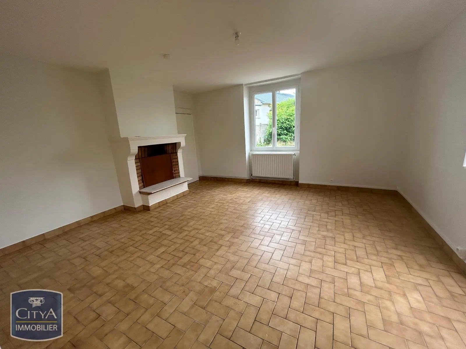 A LOUER MAISON 2 CHAMBRES