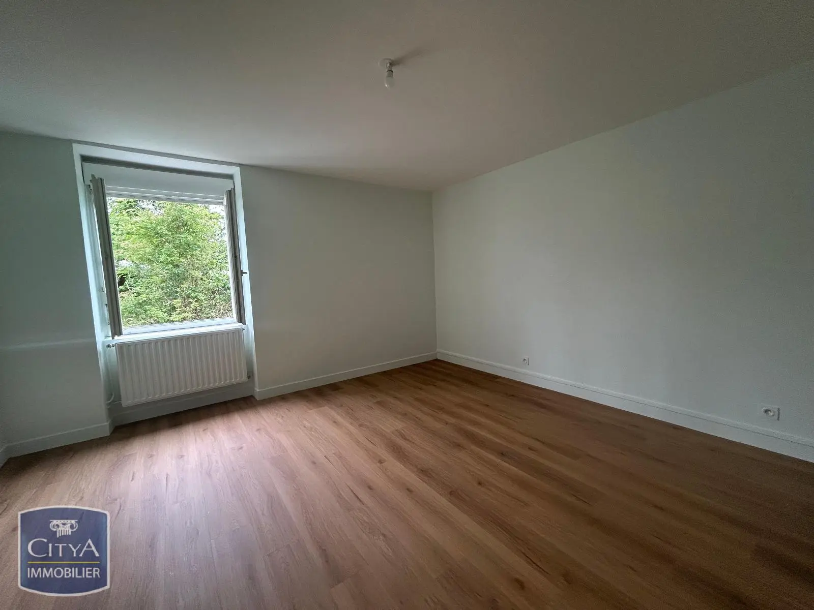 A LOUER MAISON 2 CHAMBRES