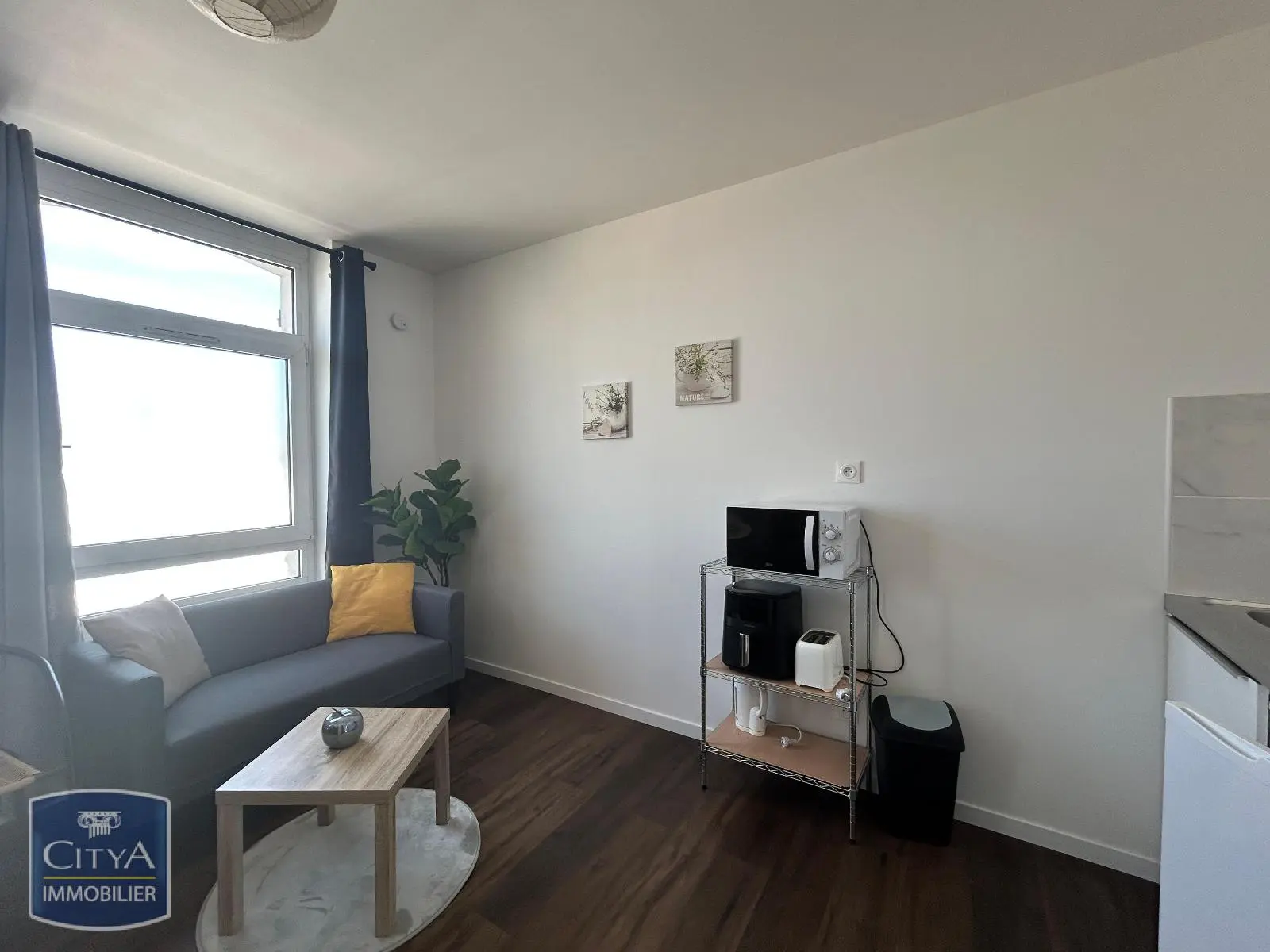 Photo 2 Appartement 1 pièce 23.21m²