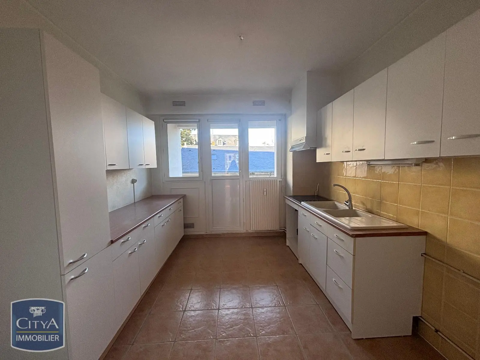 Photo 1 Appartement 5 pièces 119.98m²