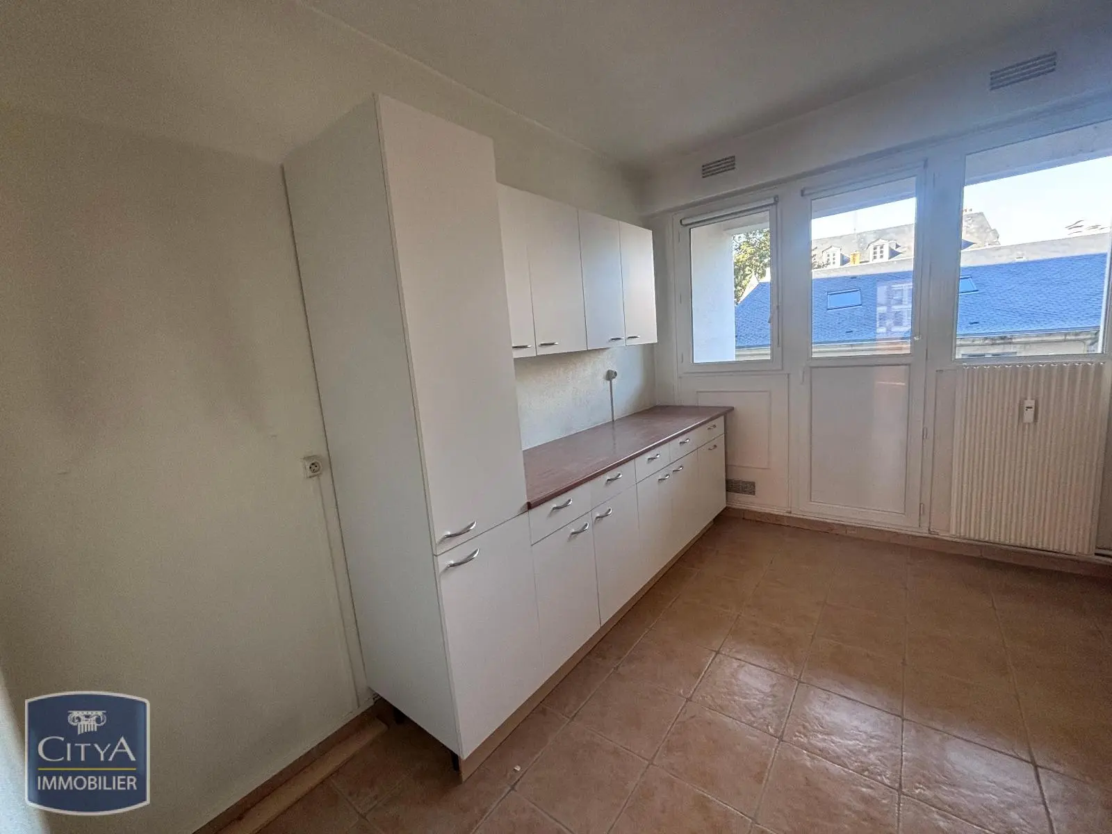 Photo 2 Appartement 5 pièces 119.98m²