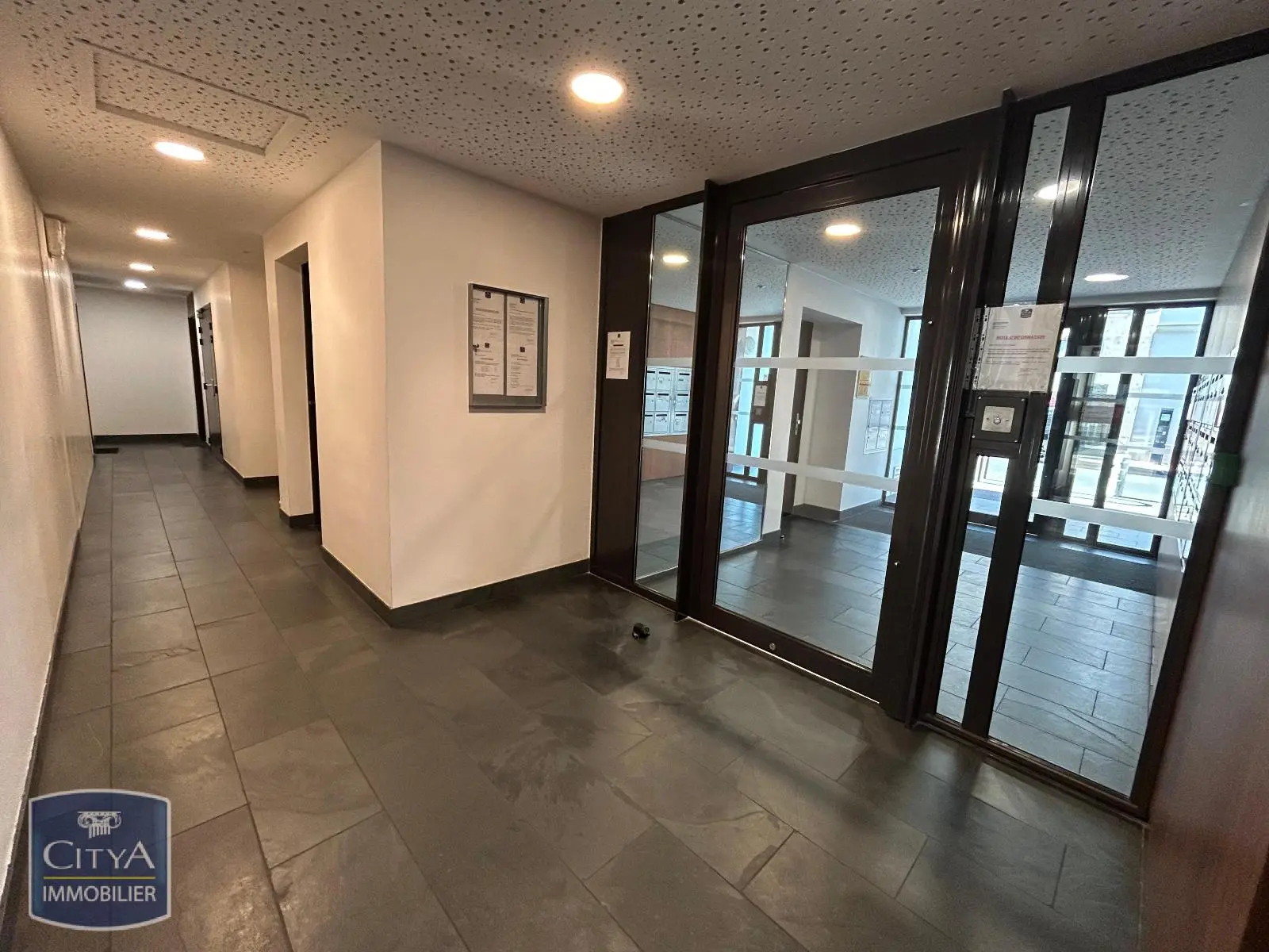 Photo 10 Appartement 1 pièce 23.46m²