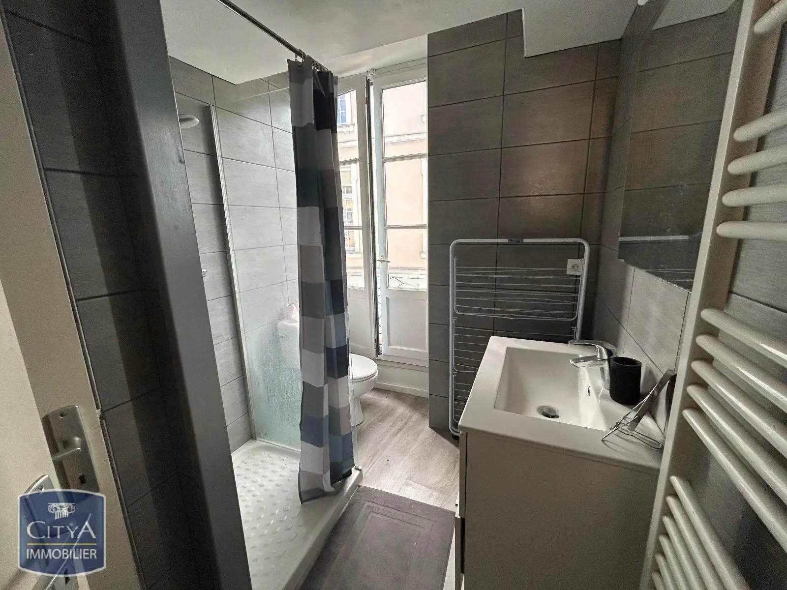 Photo 5 Appartement 1 pièce 24.98m²