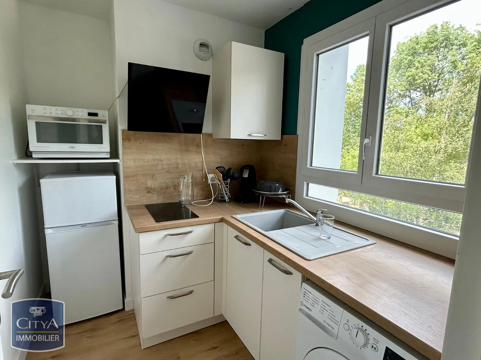 Photo 2 Appartement 1 pièce 23.08m²