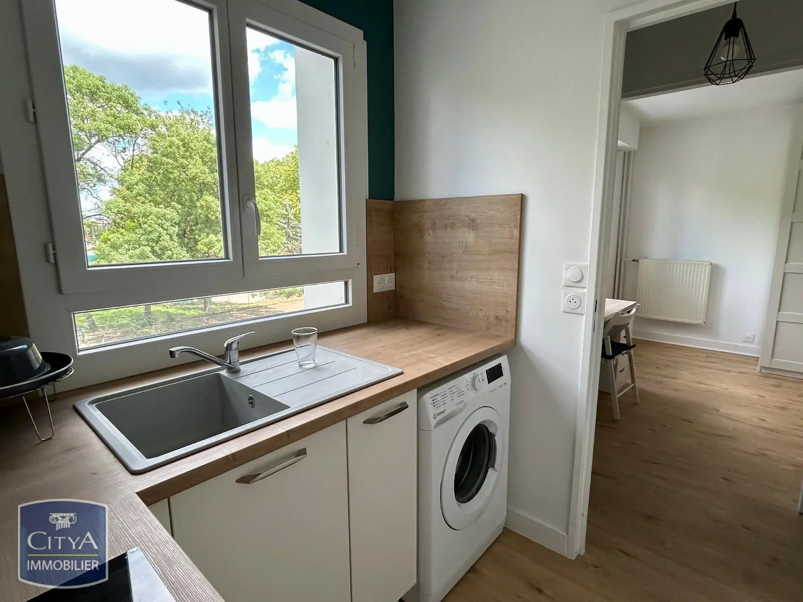 Photo 1 Appartement 1 pièce 23.08m²