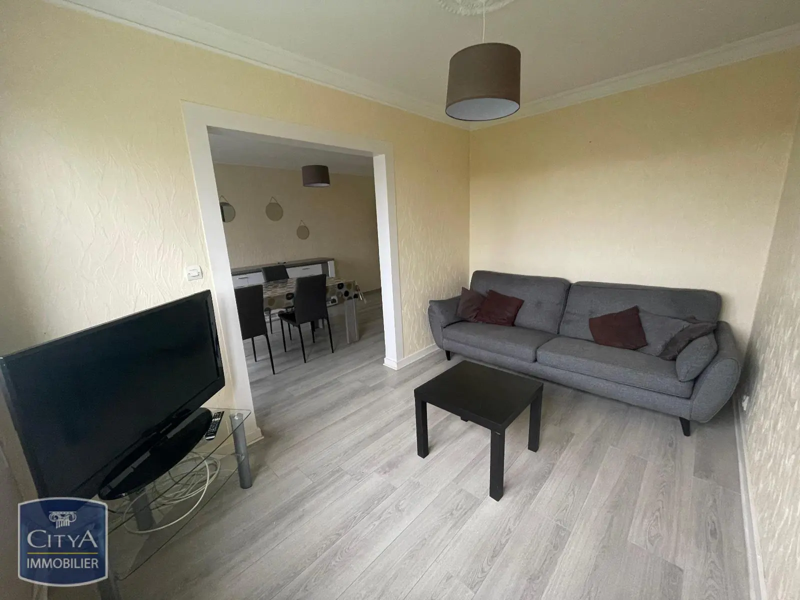 Photo 2 Appartement 1 pièce 11.8m²