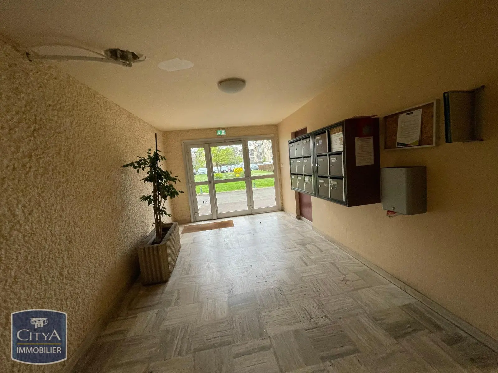 Photo 11 Appartement 1 pièce 11.8m²
