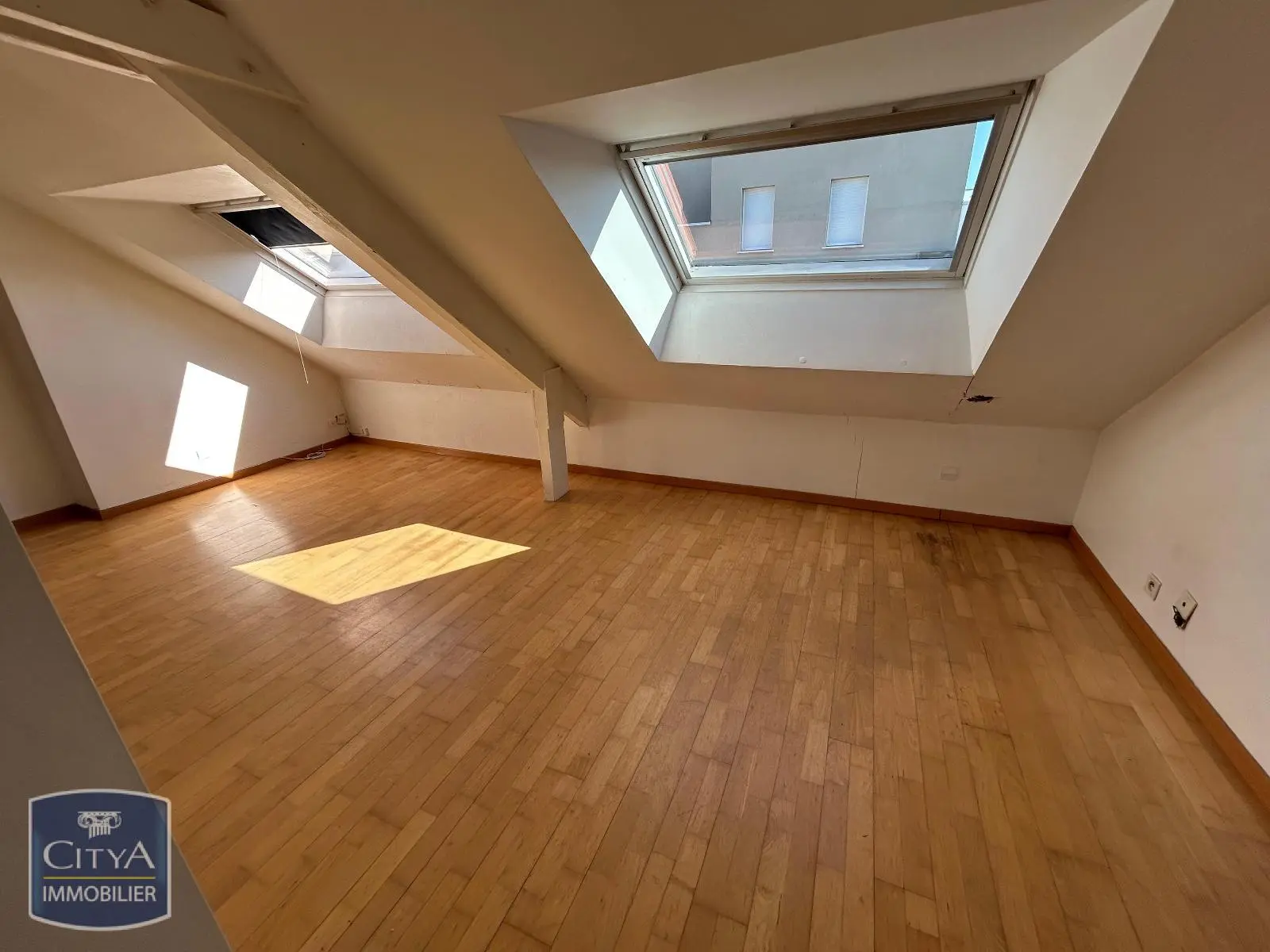 Photo 1 Appartement 1 pièce 13.38m²