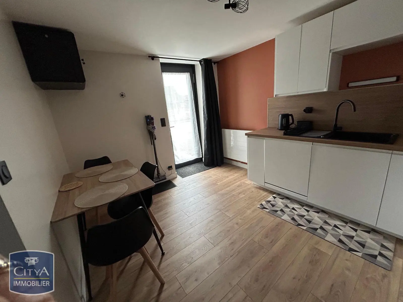 Photo 3 Maison 2 pièces 55m²