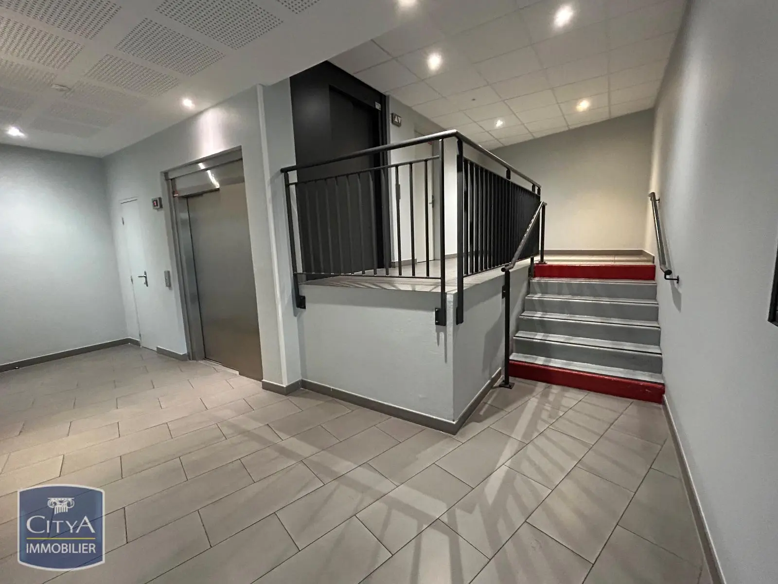 Photo 2 Appartement 1 pièce 39.28m²
