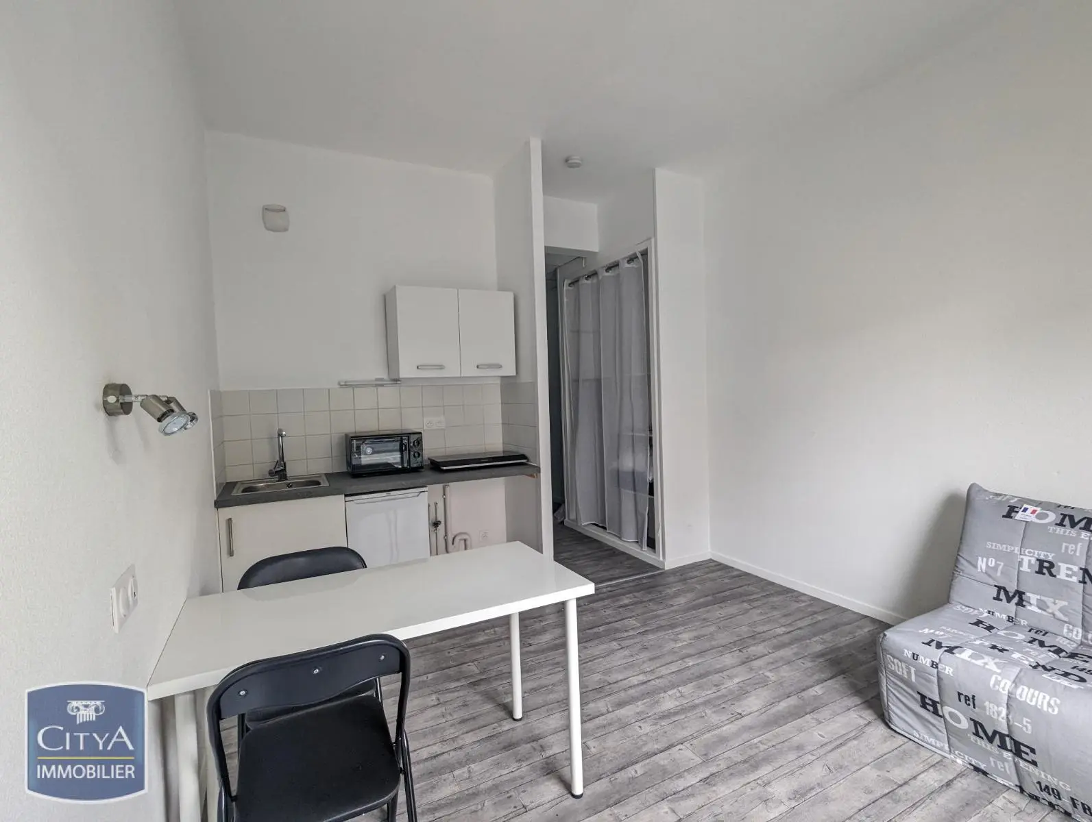 Photo 1 Appartement 1 pièce 21.42m²
