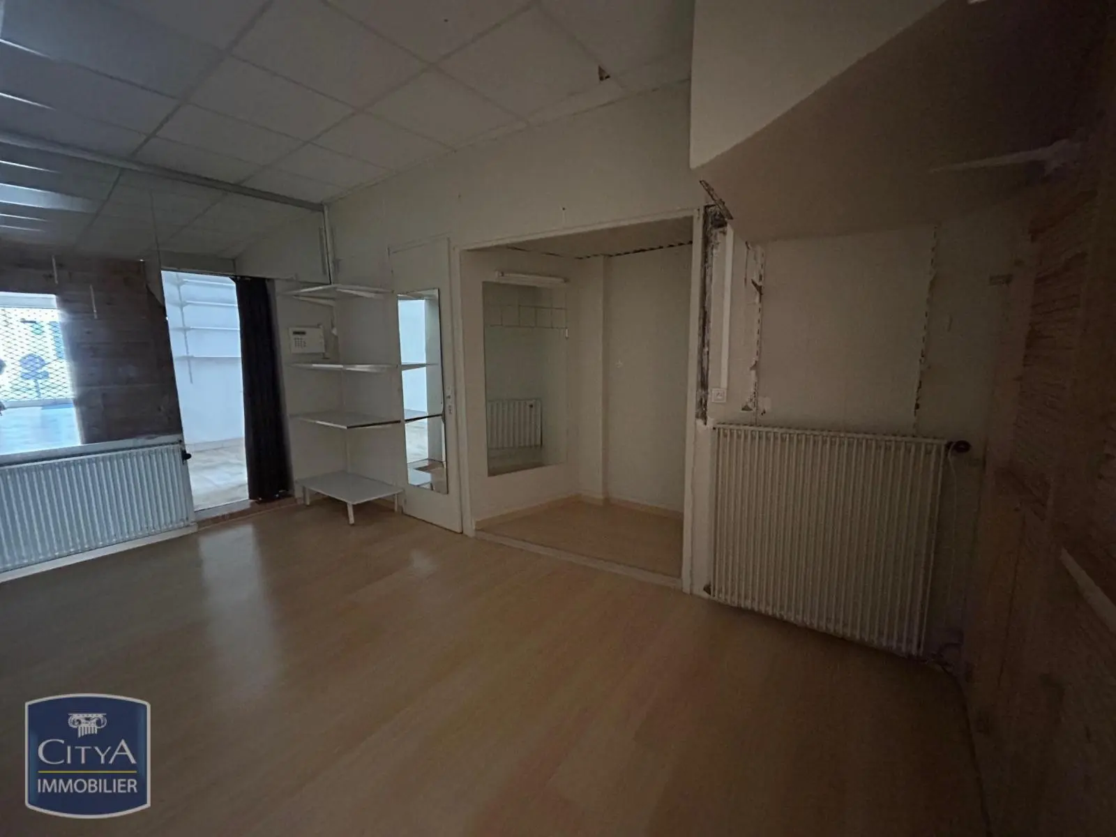 Photo 3 Local Commercial