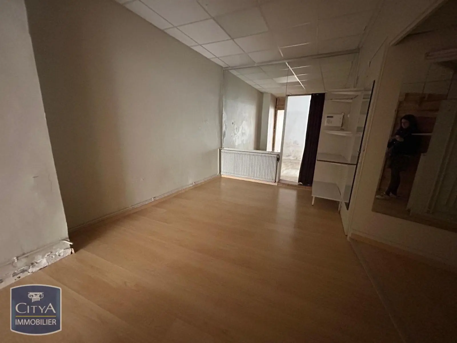 Photo 4 Local Commercial