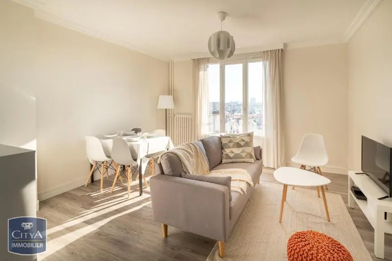 Photo 2 Appartement 1 pièce 10.27m²