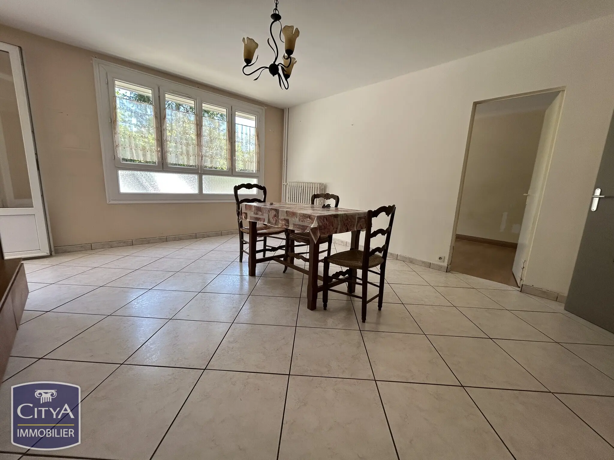 Photo 3 Appartement 4 pièces 83.97m²