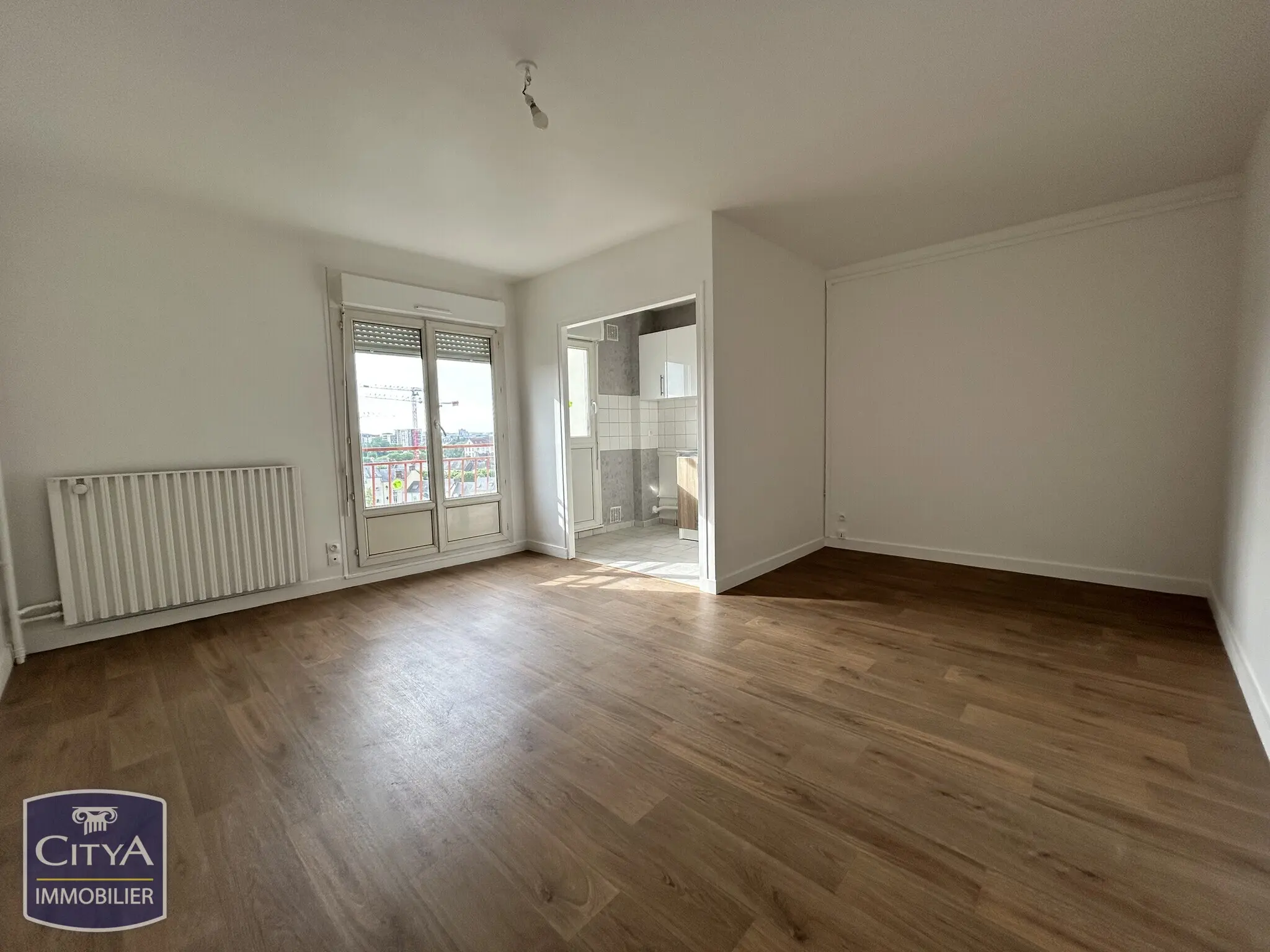 Photo 1 Appartement 1 pièce 29.73m²