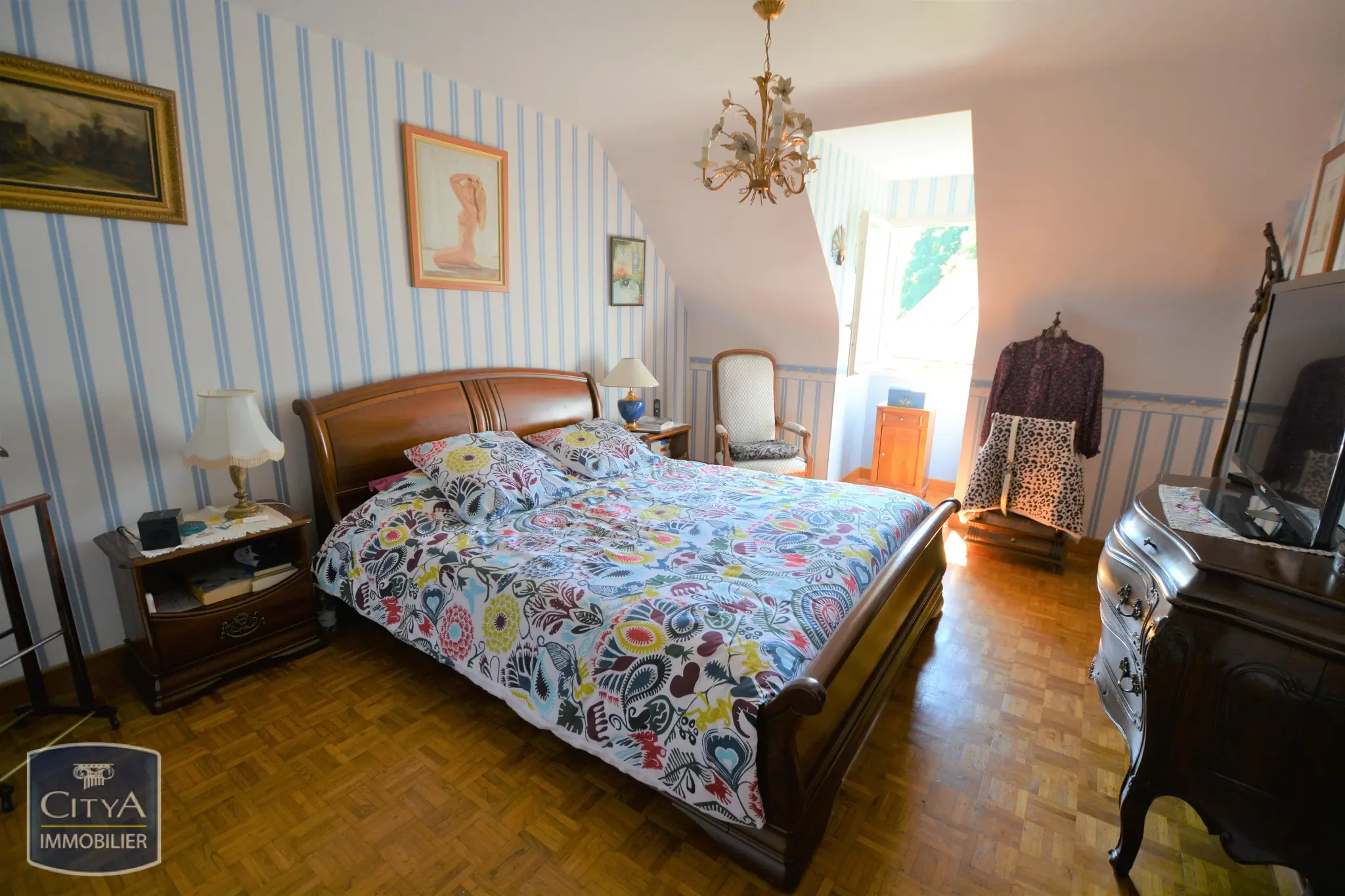 Photo 15 Maison 8 pièces 178m²