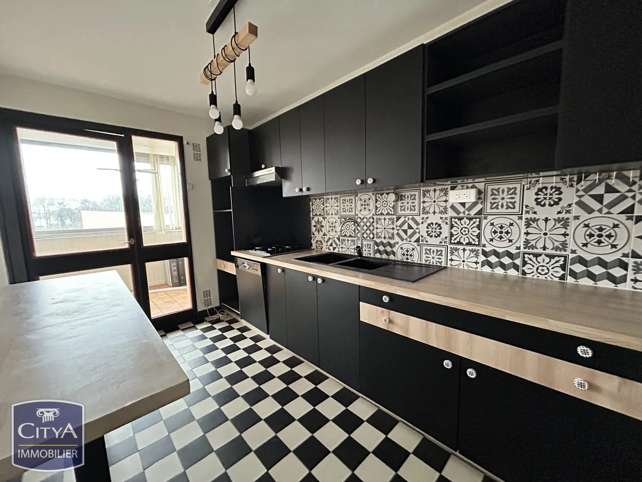 Photo 1 Appartement 4 pièces 79.47m²