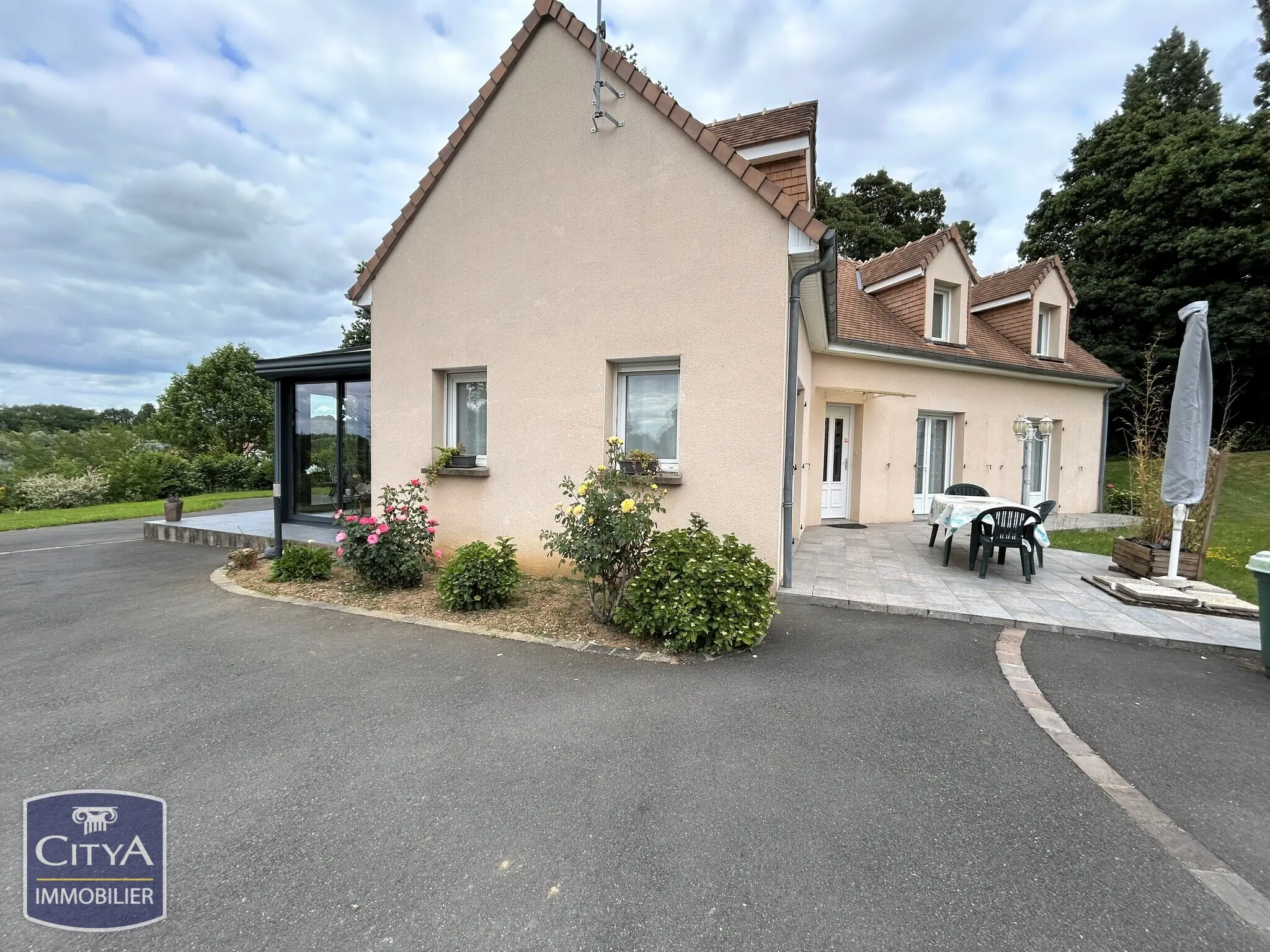 Photo 1 Maison 6 pièces 130m²
