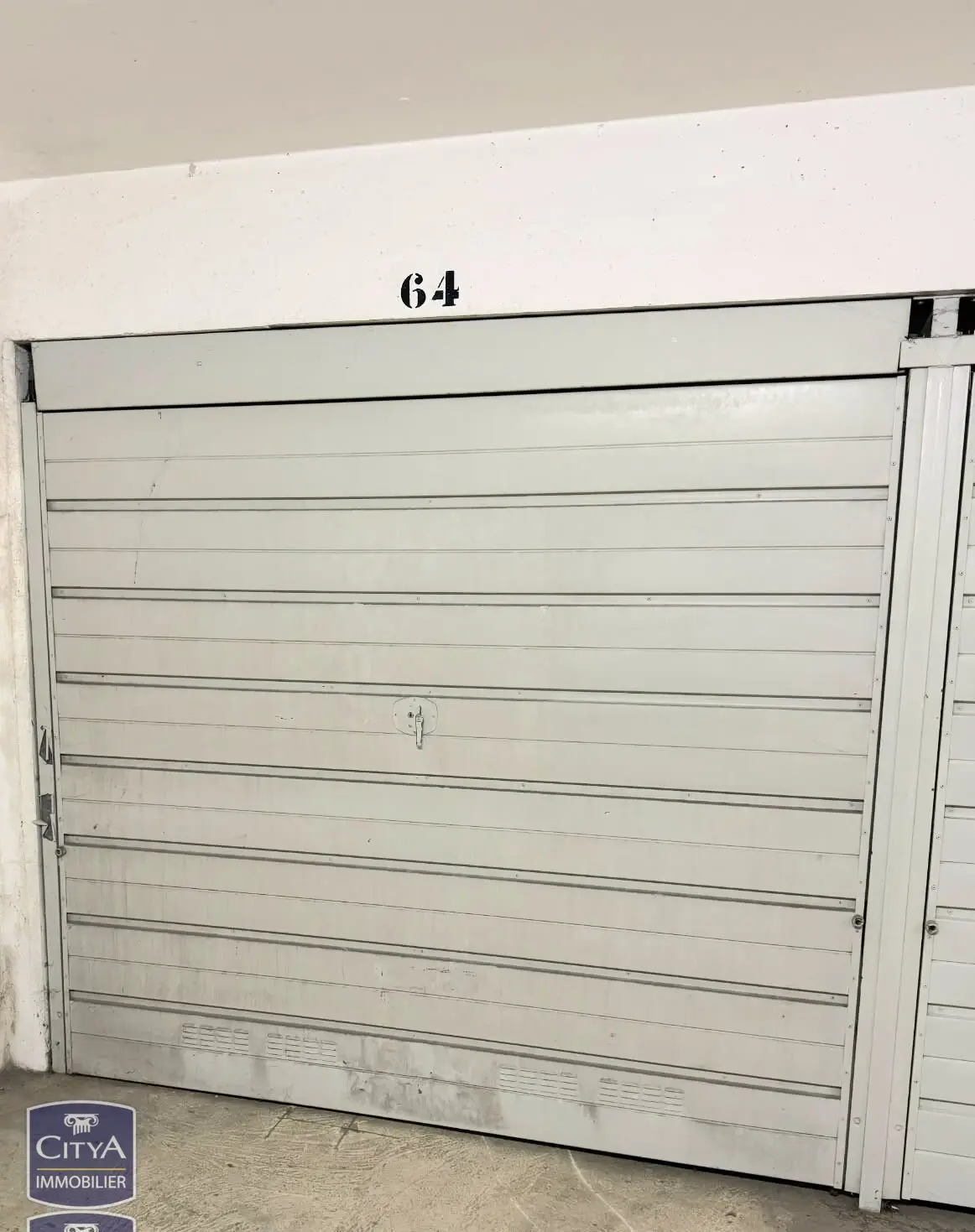 Photo 1 Parking 12m²