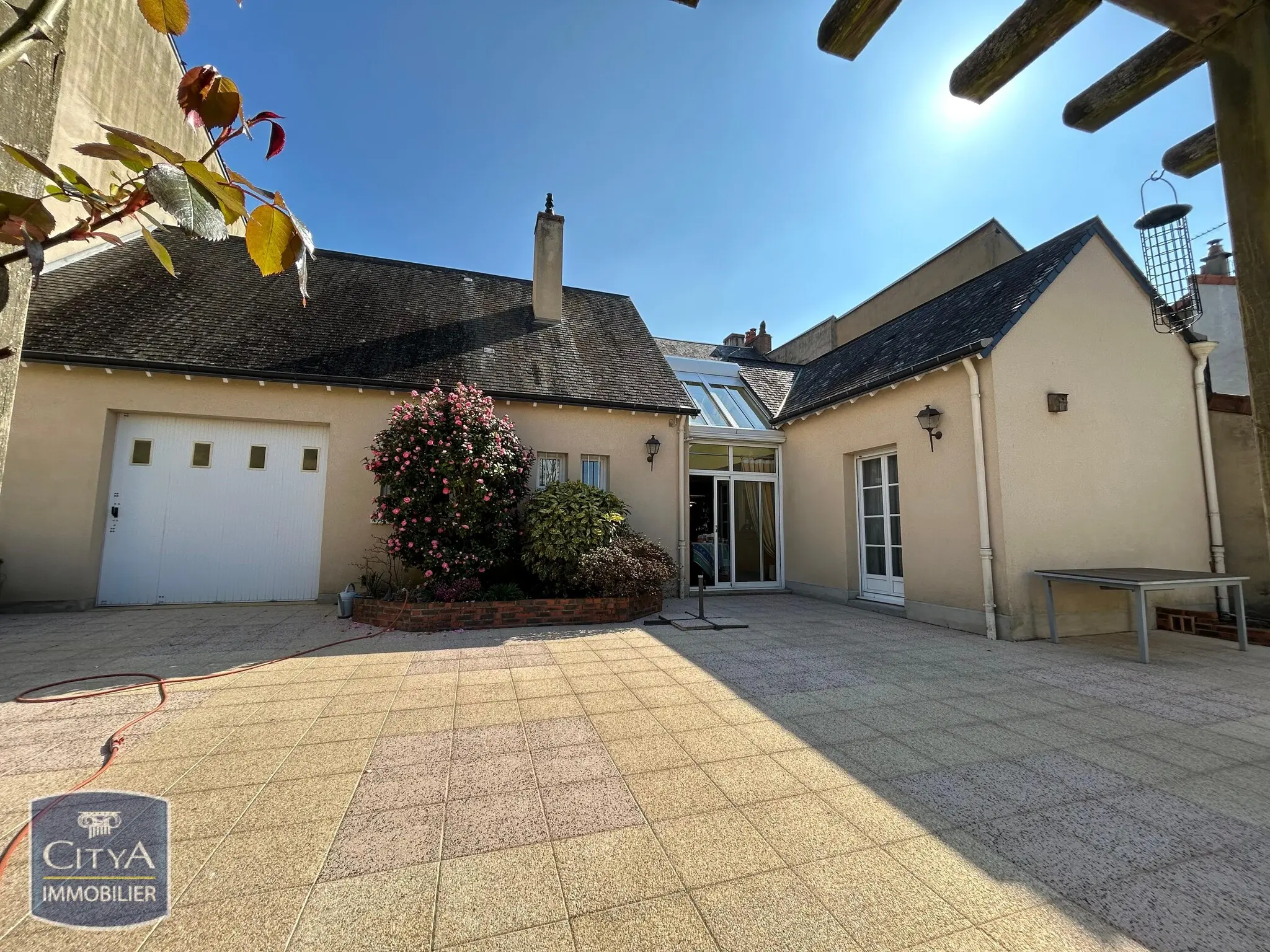 Photo 1 Maison 5 pièces 135m²