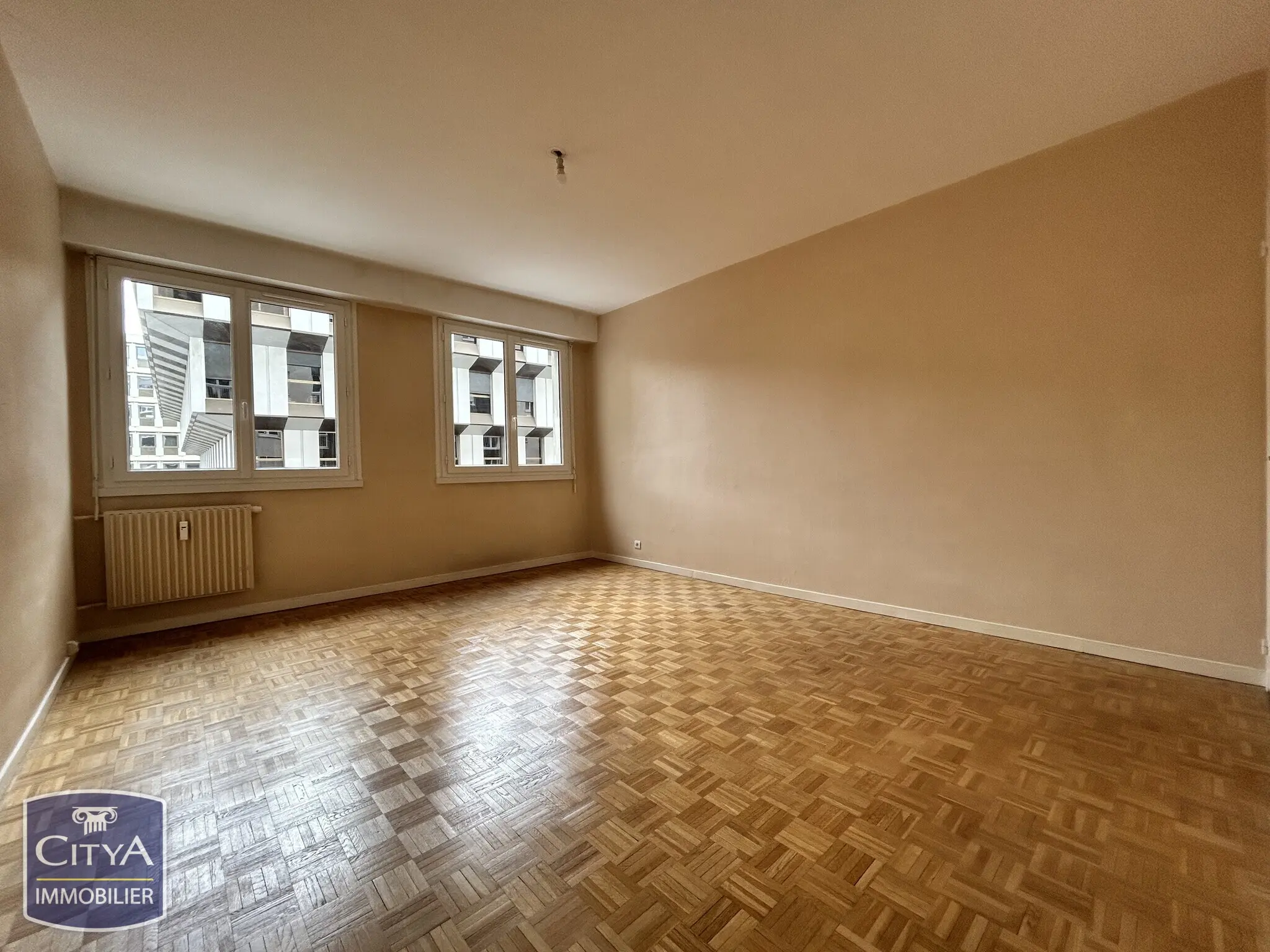 Photo 2 Appartement 5 pièces 119.98m²