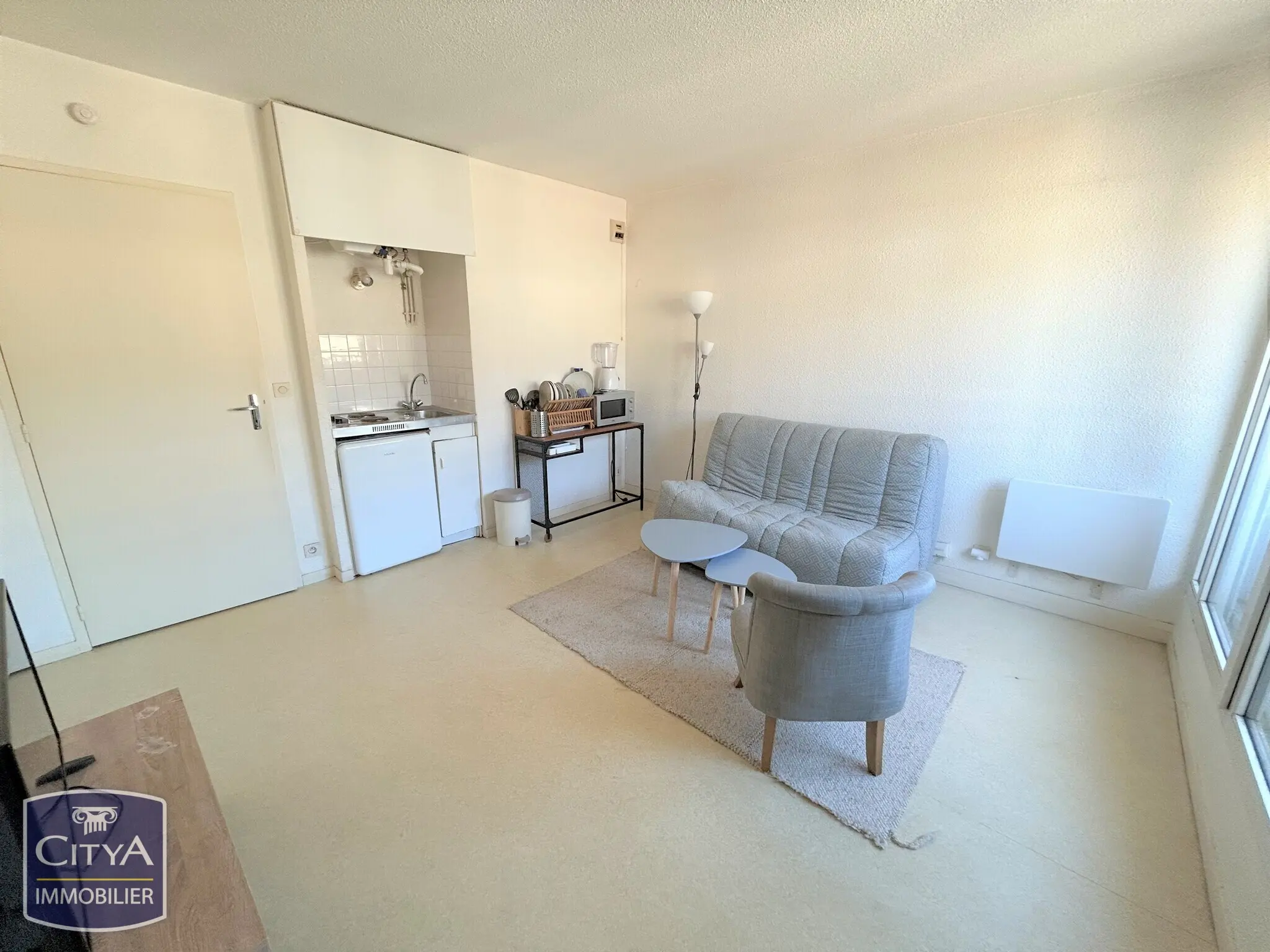 Photo 2 Appartement 1 pièce 21.28m²