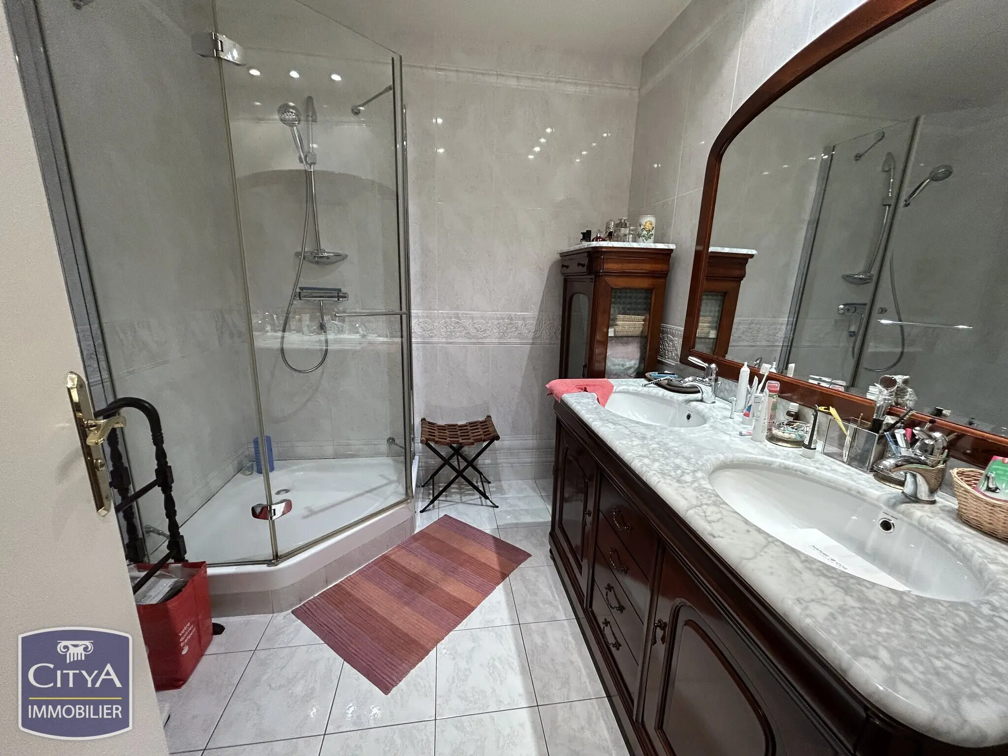 Photo 15 Appartement 8 pièces 325.7m²