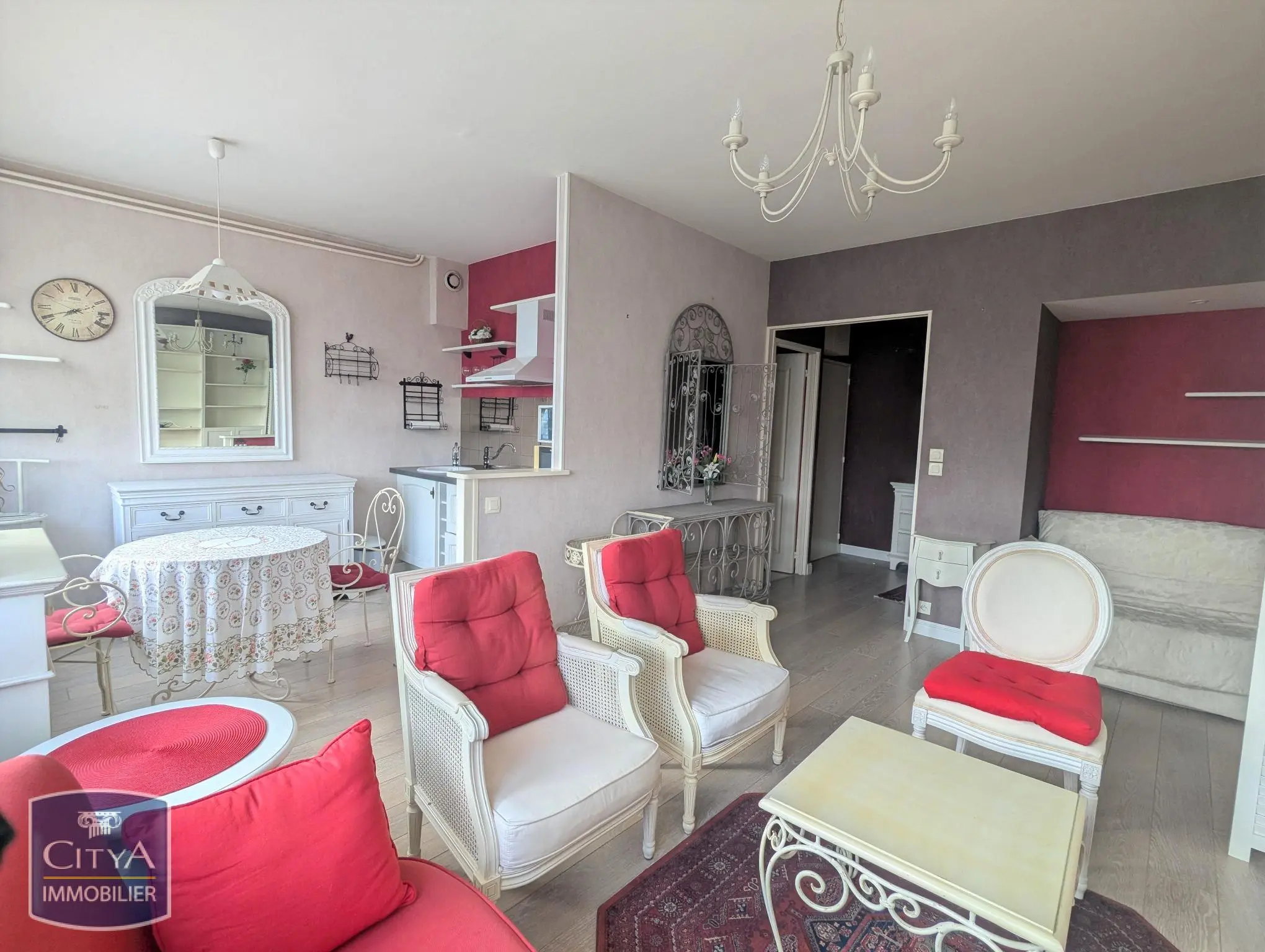 Photo 2 Appartement 1 pièce 32.33m²