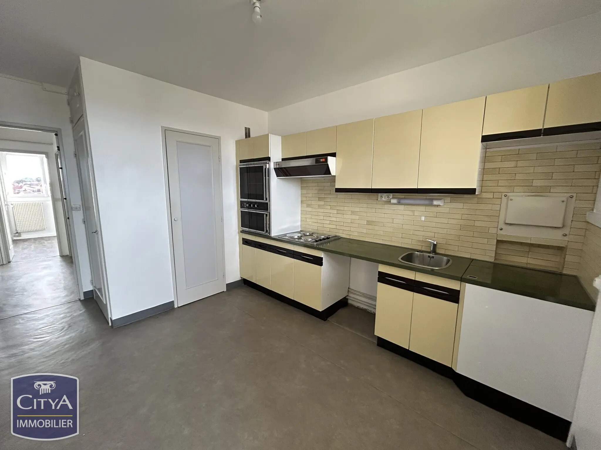 Photo 3 Appartement 4 pièces 77.6m²