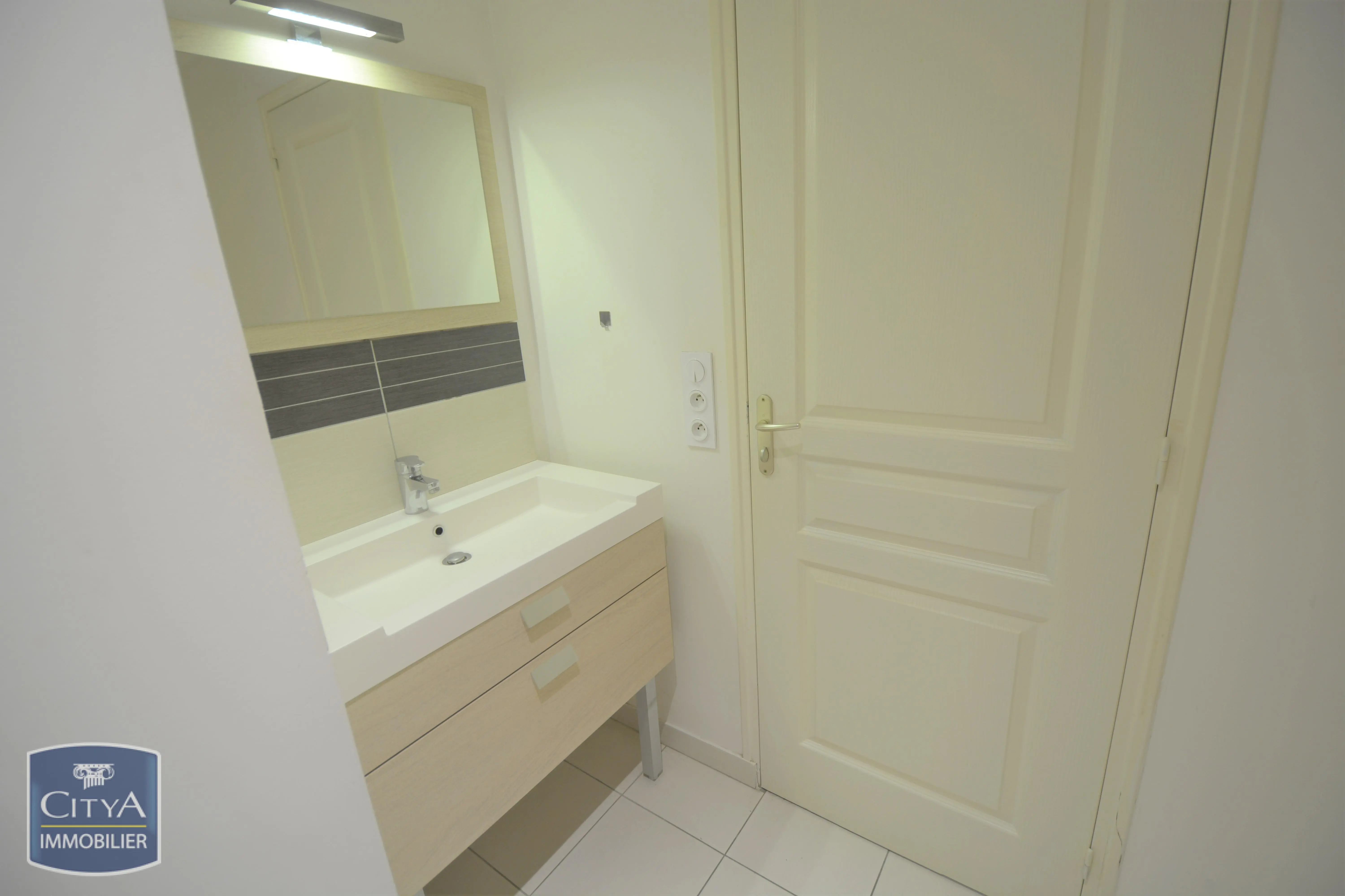 Photo 15 Appartement 6 pièces 127.81m²