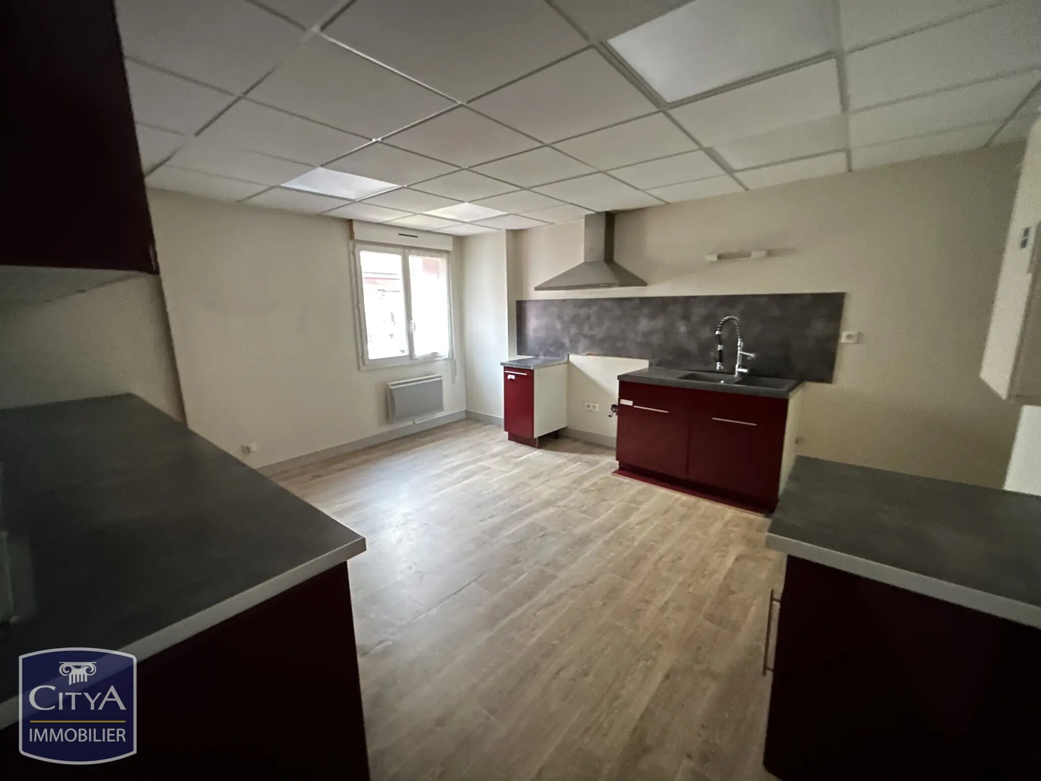 Photo 4 Local Commercial 205.77m²