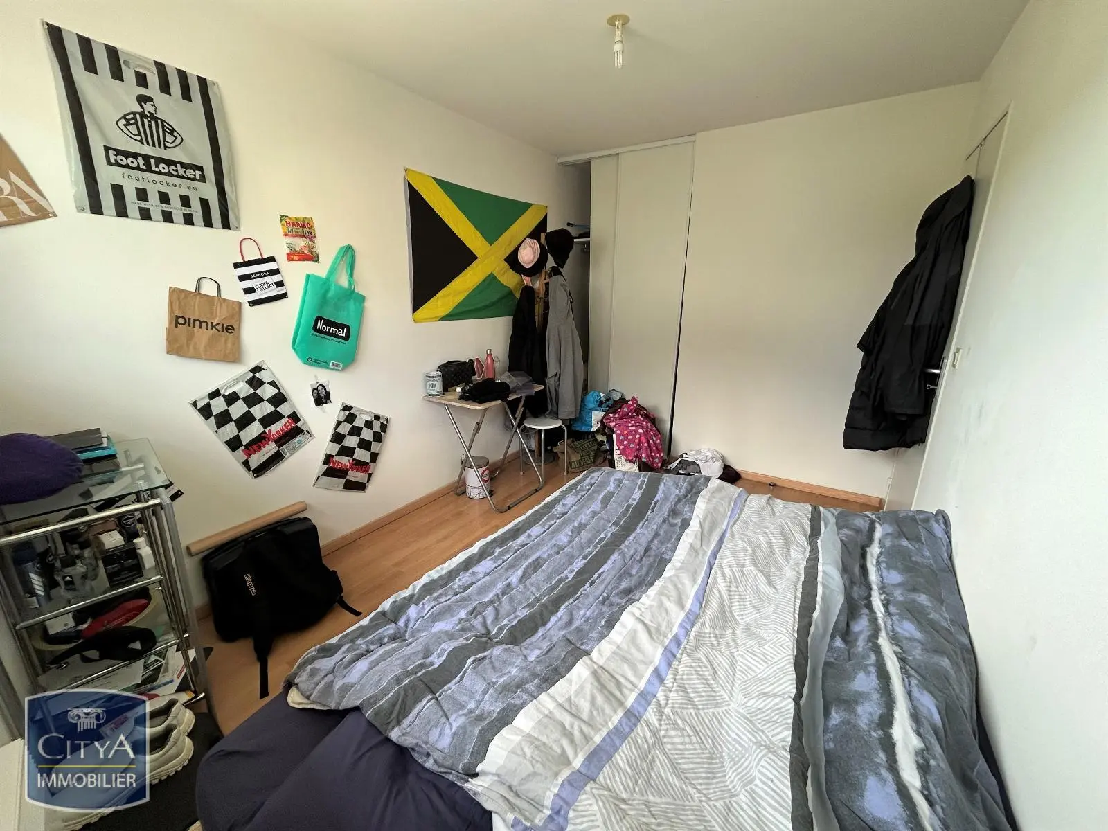 A VENDRE T3 LIBRE DE TOUTE OCCUPATION DEUX PARKINGS DEUX CHAMBRES UNIVERSITÉ TRAMWAY BUS COMMERCES PROCHE CENTRE VILLE SALLE DE BAINS