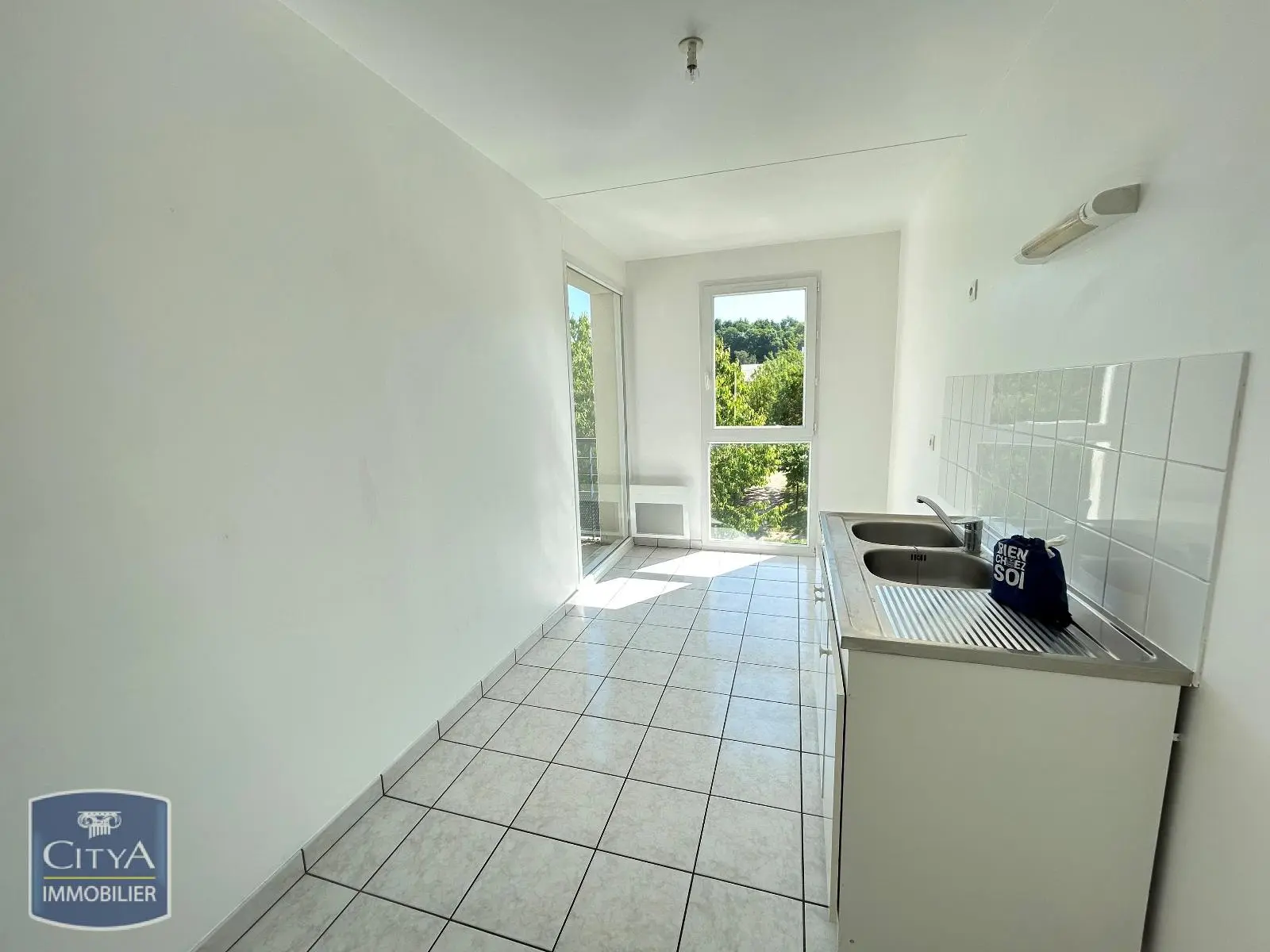 Photo 2 Appartement 4 pièces 96.49m²