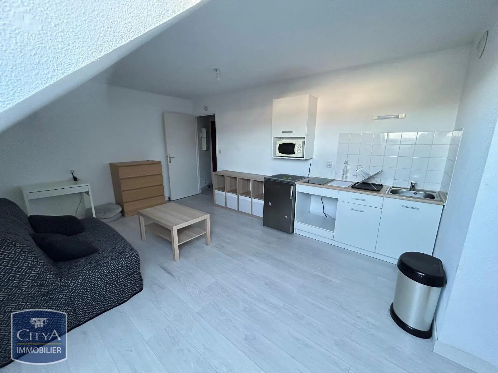 Photo 1 Appartement 1 pièce 25.61m²