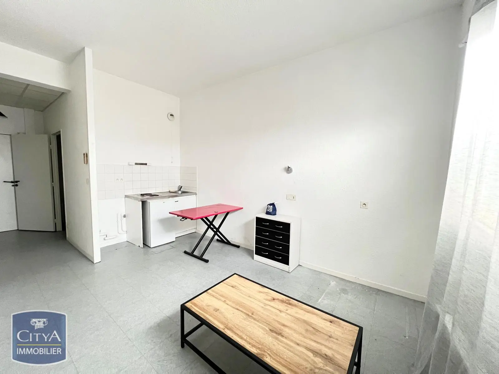 Photo 2 Appartement 1 pièce 22.56m²