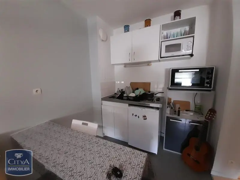 Photo 2 Appartement 1 pièce 23.6m²