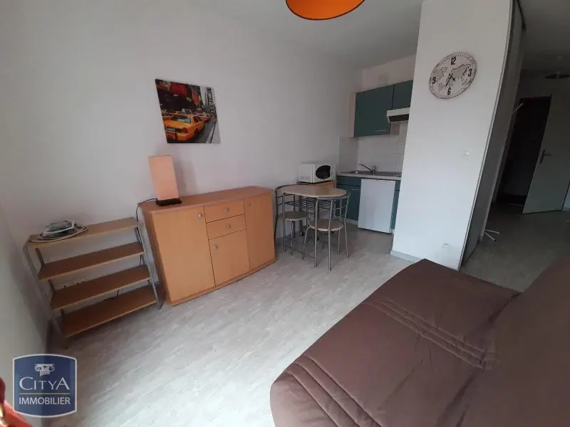 Photo 1 Appartement 1 pièce 19.79m²